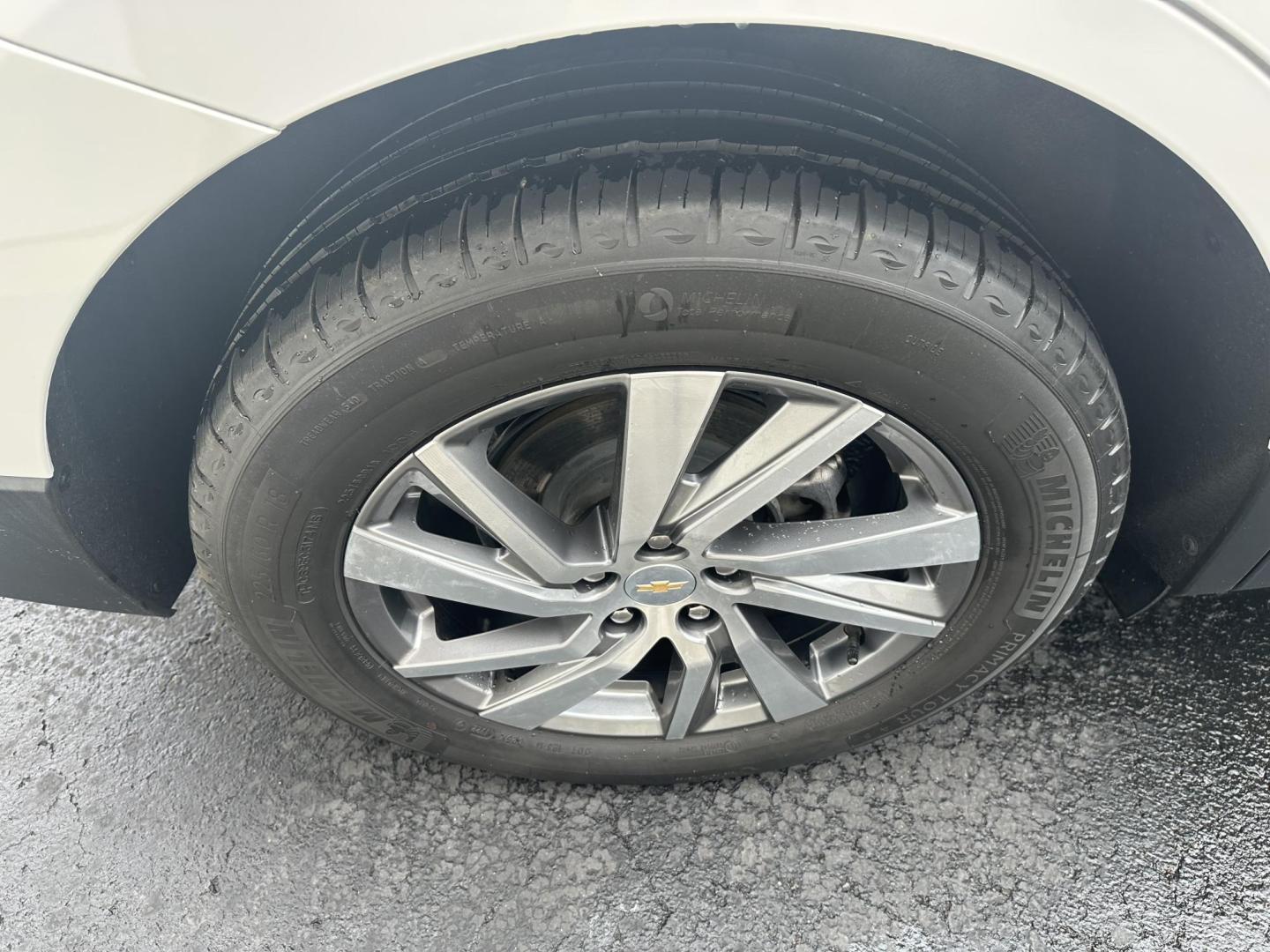 2022 White Chevrolet Equinox LT AWD (3GNAXUEV9NL) with an 1.5L L4 DOHC 16V TURBO engine, 6A transmission, located at 8464 Route 219, Brockway, PA, 15824, (814) 265-1330, 41.226871, -78.780518 - This Chevy Equinox LT AWD is well equipped, 1-owner, and in excellent shape. Power/heated front seats, heated steering wheel, power rear hatch, factory alloy wheels, and ONLY 20500 miles. This Chevy suv is serviced, Inspected, and comes with some remaining factory warranty. Priced well under retail - Photo#11