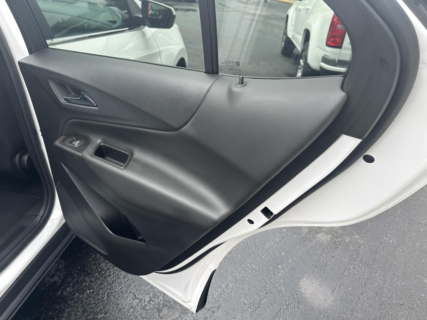 2022 White Chevrolet Equinox LT AWD (3GNAXUEV9NL) with an 1.5L L4 DOHC 16V TURBO engine, 6A transmission, located at 8464 Route 219, Brockway, PA, 15824, (814) 265-1330, 41.226871, -78.780518 - This Chevy Equinox LT AWD is well equipped, 1-owner, and in excellent shape. Power/heated front seats, heated steering wheel, power rear hatch, factory alloy wheels, and ONLY 20500 miles. This Chevy suv is serviced, Inspected, and comes with some remaining factory warranty. Priced well under retail - Photo#13