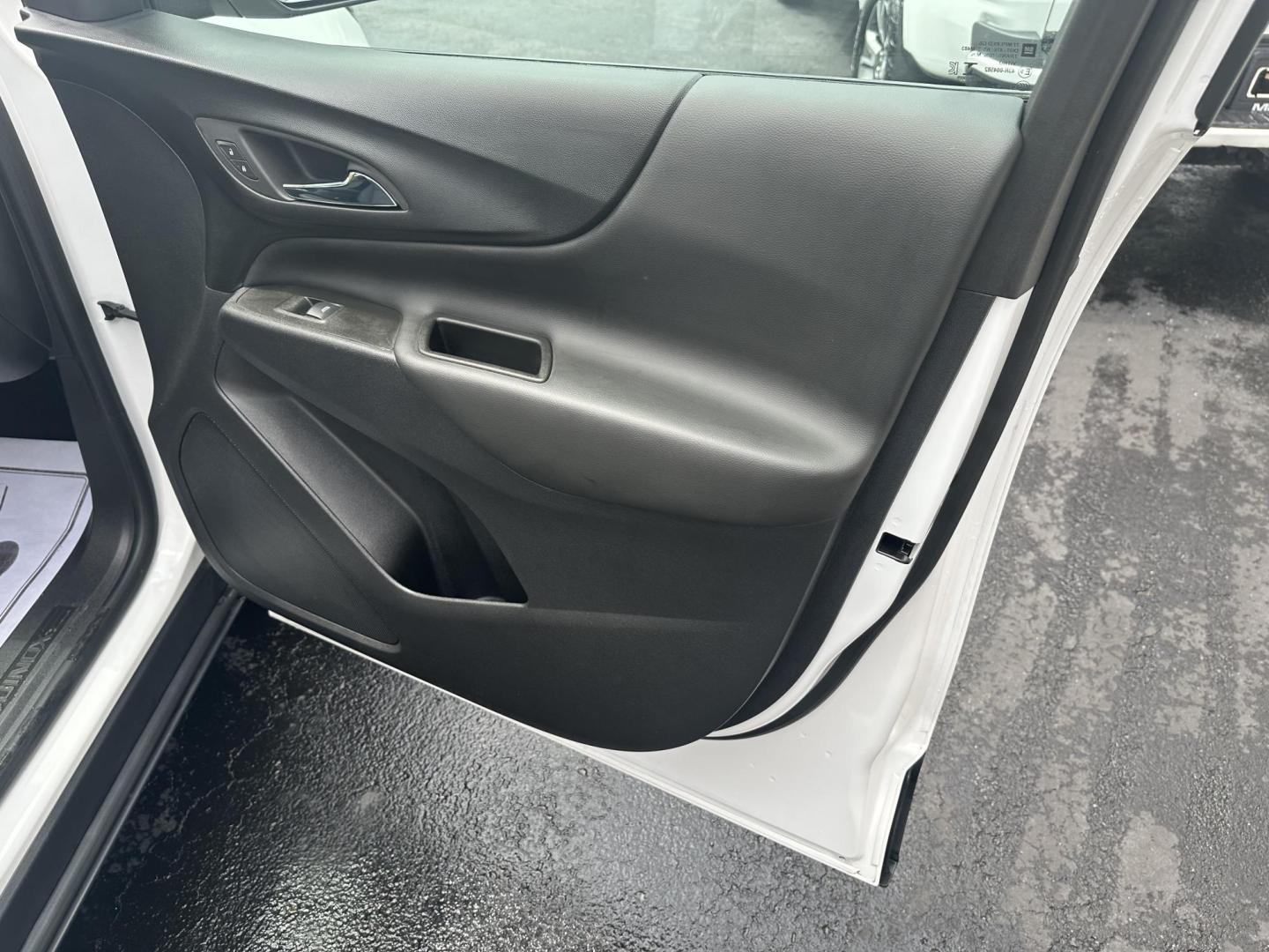 2022 White Chevrolet Equinox LT AWD (3GNAXUEV9NL) with an 1.5L L4 DOHC 16V TURBO engine, 6A transmission, located at 8464 Route 219, Brockway, PA, 15824, (814) 265-1330, 41.226871, -78.780518 - This Chevy Equinox LT AWD is well equipped, 1-owner, and in excellent shape. Power/heated front seats, heated steering wheel, power rear hatch, factory alloy wheels, and ONLY 20500 miles. This Chevy suv is serviced, Inspected, and comes with some remaining factory warranty. Priced well under retail - Photo#15