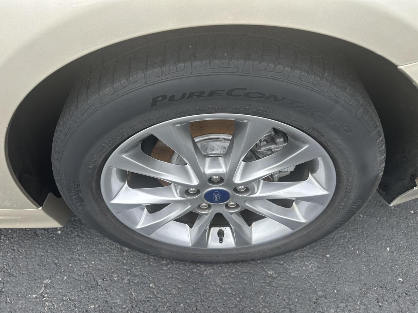 2017 Gold Ford Fusion SE (3FA6P0H78HR) with an 2.5L L4 DOHC 16V engine, 6A transmission, located at 8464 Route 219, Brockway, PA, 15824, (814) 265-1330, 41.226871, -78.780518 - Clean, well taken care of 2017 Ford Fusion SE with only 62,000 miles. This Ford Sedan is well equipped with automatic transmission, air condition, power windows and locks, power seat and factory wheels. Serviced up and ready to go. - Photo#8
