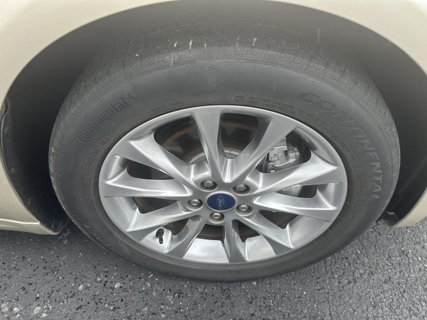 2017 Gold Ford Fusion SE (3FA6P0H78HR) with an 2.5L L4 DOHC 16V engine, 6A transmission, located at 8464 Route 219, Brockway, PA, 15824, (814) 265-1330, 41.226871, -78.780518 - Clean, well taken care of 2017 Ford Fusion SE with only 62,000 miles. This Ford Sedan is well equipped with automatic transmission, air condition, power windows and locks, power seat and factory wheels. Serviced up and ready to go. - Photo#15