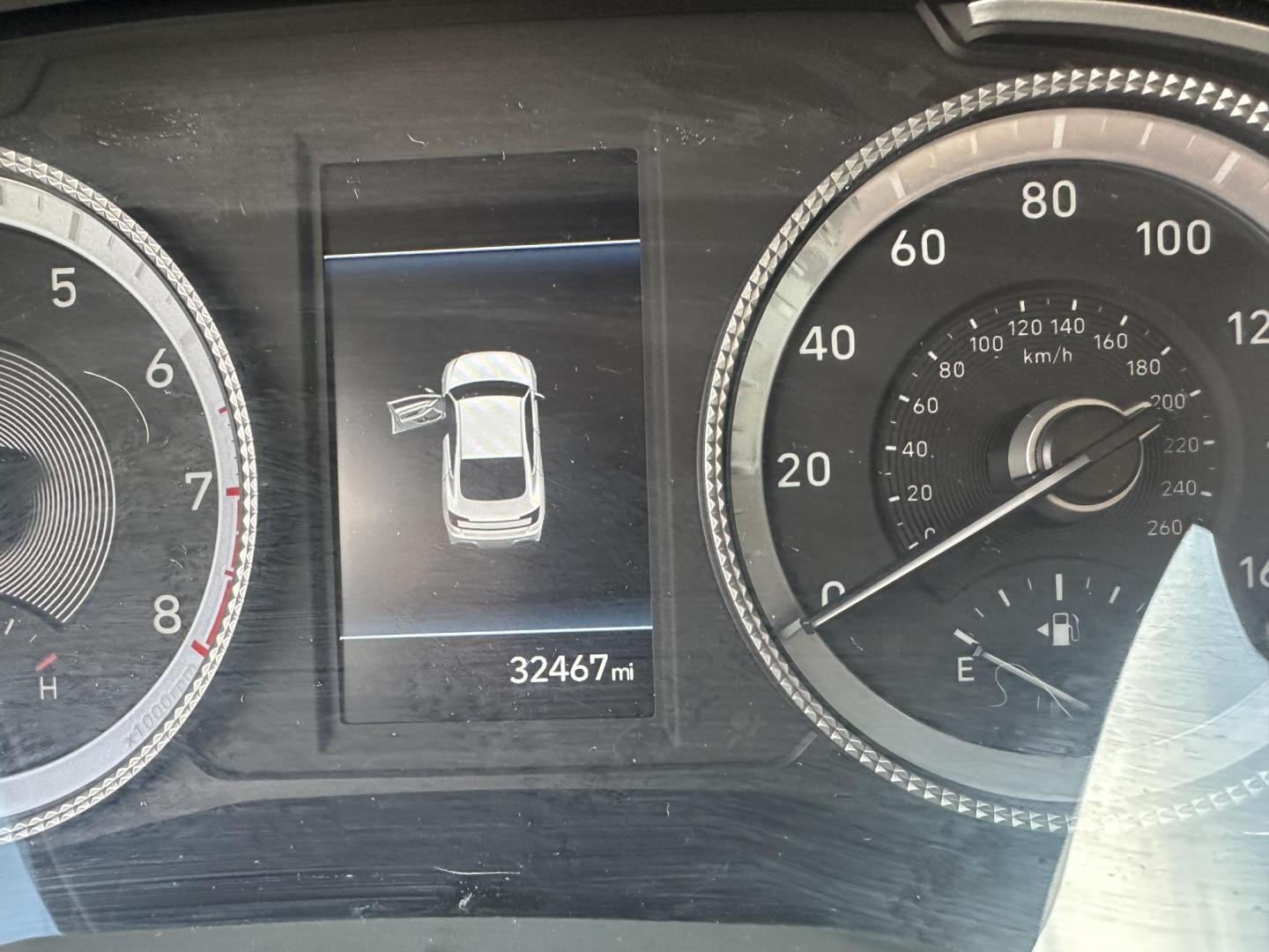 2023 Gray Hyundai Sonata SEL (KMHL64JA1PA) with an 2.5L L4 DOHC 16V engine, 8A transmission, located at 8464 Route 219, Brockway, PA, 15824, (814) 265-1330, 41.226871, -78.780518 - Photo#4