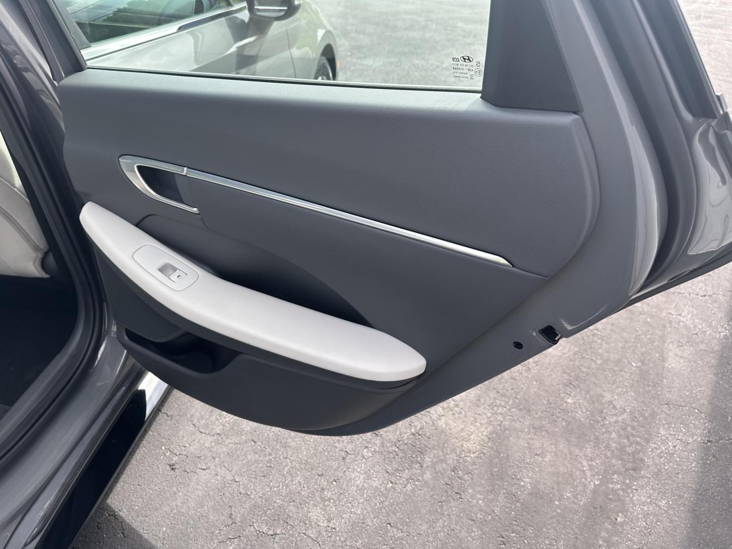 2023 Gray Hyundai Sonata SEL (KMHL64JA1PA) with an 2.5L L4 DOHC 16V engine, 8A transmission, located at 8464 Route 219, Brockway, PA, 15824, (814) 265-1330, 41.226871, -78.780518 - Photo#14