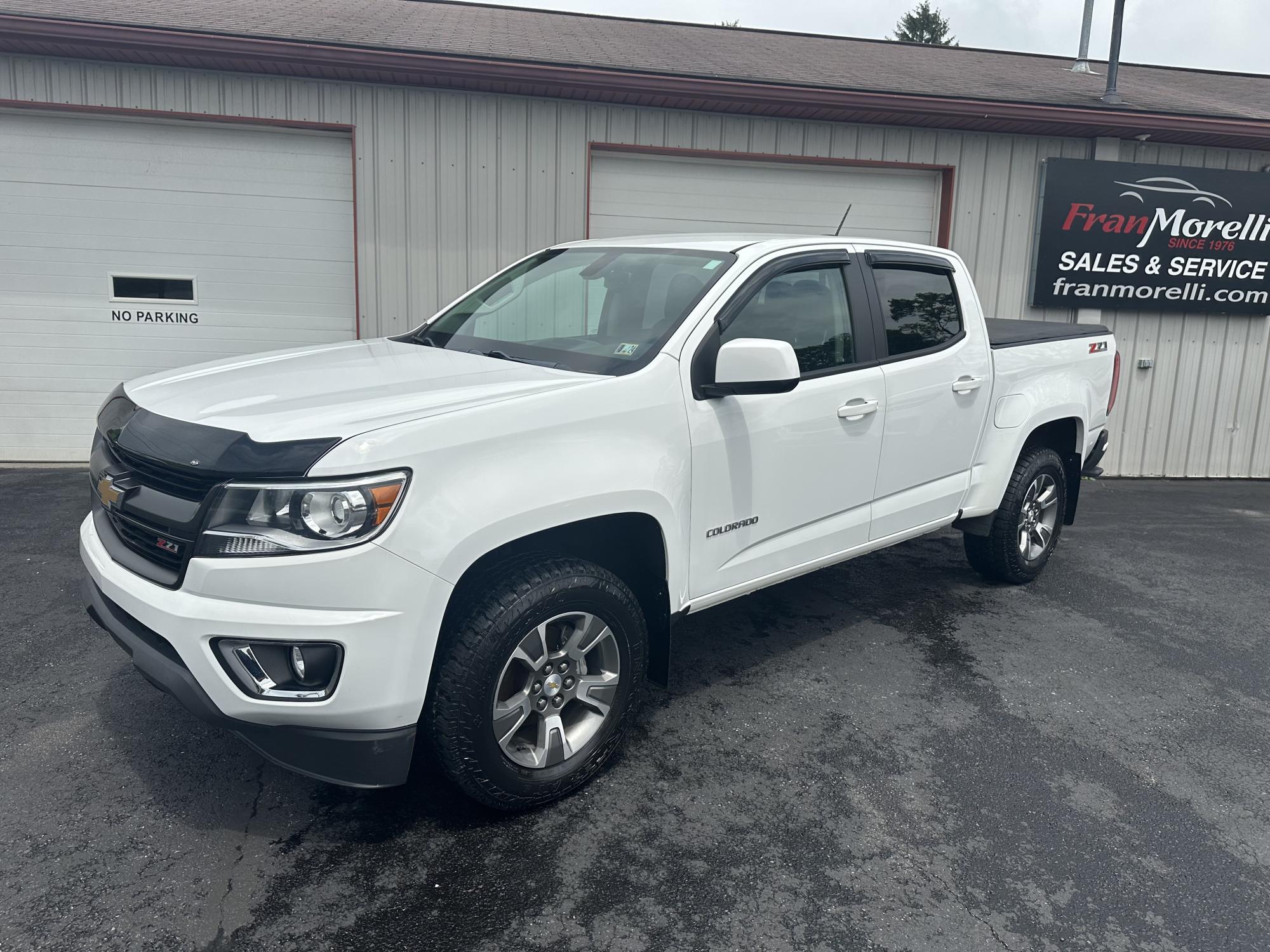 photo of 2019 Chevrolet Colorado Z71 Crew Cab 4WD Short Box