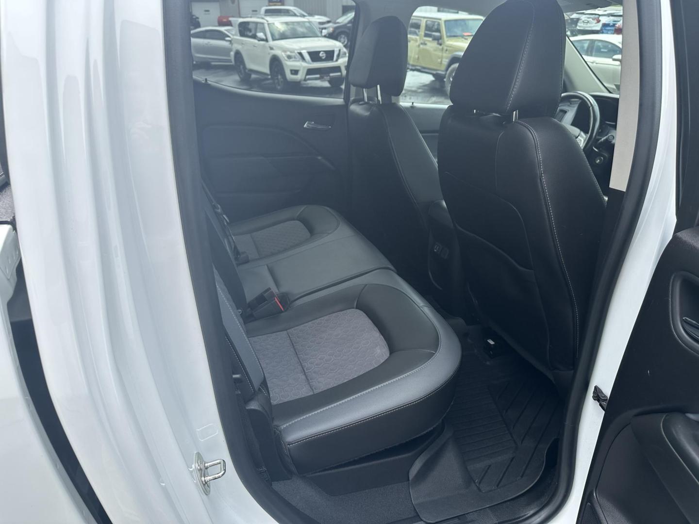 2019 White Chevrolet Colorado Z71 Crew Cab 4WD Short Box (1GCGTDEN8K1) with an 3.6L V6 DOHC 24V GAS engine, 6A transmission, located at 8464 Route 219, Brockway, PA, 15824, (814) 265-1330, 41.226871, -78.780518 - 2019 Chev Colorado Crew Z71 with V6 engine, air condition, power/heated front seats, factory wheels, hitch, rear sliding window and much more. ONLY 64000 miles on this 1-owner truck. - Photo#13