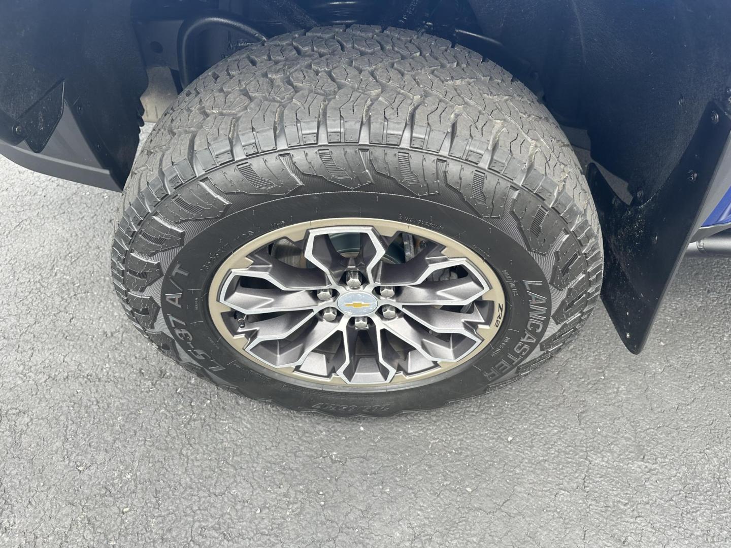 2018 Blue Chevrolet Colorado ZR2 Crew Cab 4WD Short Box (1GCGTEEN1J1) with an 3.6L V6 DOHC 24V GAS engine, 6A transmission, located at 8464 Route 219, Brockway, PA, 15824, (814) 265-1330, 41.226871, -78.780518 - Good looking pre owned 2018 Chevrolet Colorado Crew ZR2 with V6 engine, air condition, power/heated front seats, and much much more. - Photo#1