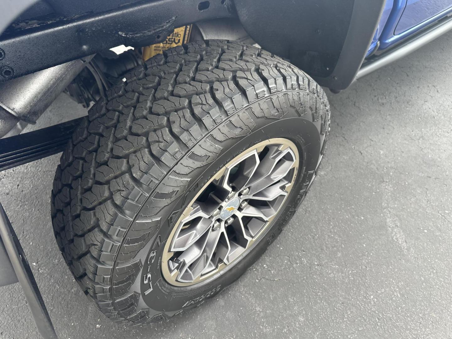 2018 Blue Chevrolet Colorado ZR2 Crew Cab 4WD Short Box (1GCGTEEN1J1) with an 3.6L V6 DOHC 24V GAS engine, 6A transmission, located at 8464 Route 219, Brockway, PA, 15824, (814) 265-1330, 41.226871, -78.780518 - Good looking pre owned 2018 Chevrolet Colorado Crew ZR2 with V6 engine, air condition, power/heated front seats, and much much more. - Photo#13