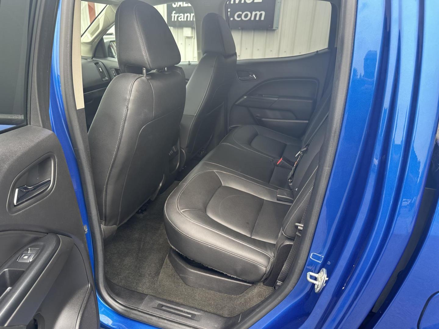 2018 Blue Chevrolet Colorado ZR2 Crew Cab 4WD Short Box (1GCGTEEN1J1) with an 3.6L V6 DOHC 24V GAS engine, 6A transmission, located at 8464 Route 219, Brockway, PA, 15824, (814) 265-1330, 41.226871, -78.780518 - Good looking pre owned 2018 Chevrolet Colorado Crew ZR2 with V6 engine, air condition, power/heated front seats, and much much more. - Photo#8