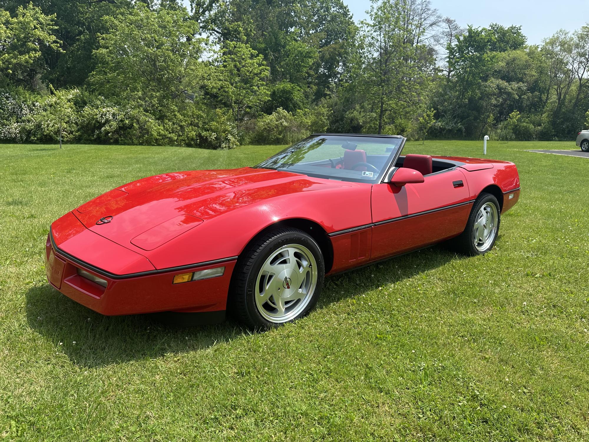 photo of 1988 Chevrolet Corvette Convertible