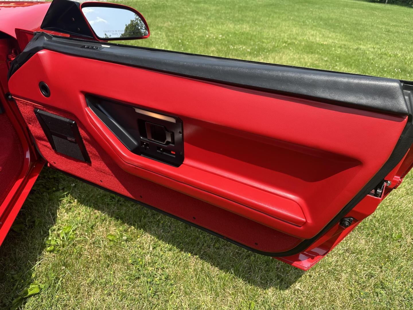 1988 Red Chevrolet Corvette Convertible (1G1YY3180J5) with an 5.7L V8 OHV 16V engine, located at 8464 Route 219, Brockway, PA, 15824, (814) 265-1330, 41.226871, -78.780518 - Photo#15