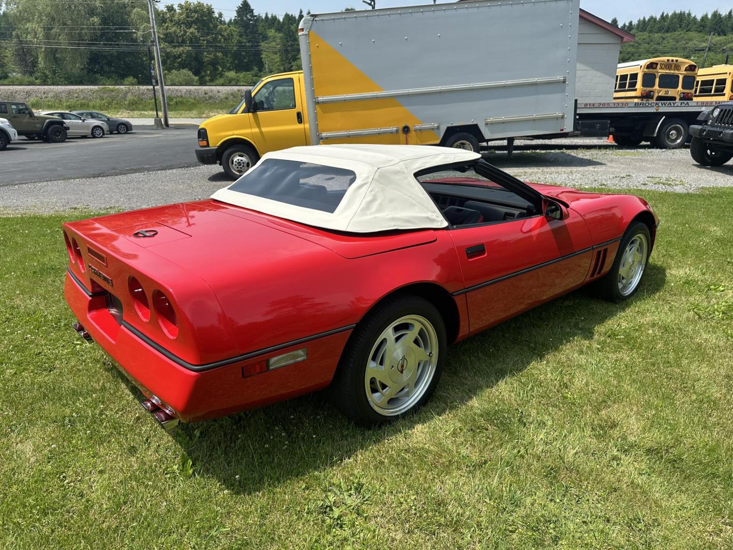1988 Red Chevrolet Corvette Convertible (1G1YY3180J5) with an 5.7L V8 OHV 16V engine, located at 8464 Route 219, Brockway, PA, 15824, (814) 265-1330, 41.226871, -78.780518 - Photo#27
