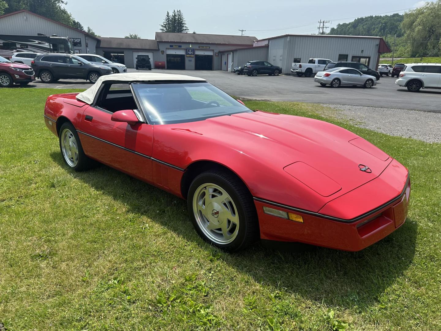 1988 Red Chevrolet Corvette Convertible (1G1YY3180J5) with an 5.7L V8 OHV 16V engine, located at 8464 Route 219, Brockway, PA, 15824, (814) 265-1330, 41.226871, -78.780518 - Photo#28