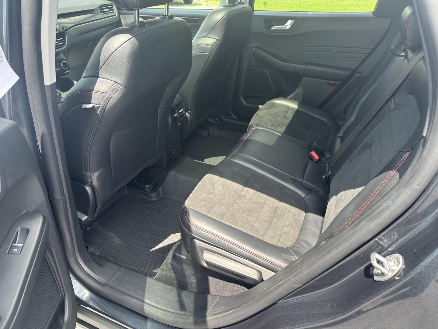 2022 Blue Ford Escape SEL 2.0L AWD (1FMCU9H99NU) with an 2.0L L4 DOHC 16V engine, 6A transmission, located at 8464 Route 219, Brockway, PA, 15824, (814) 265-1330, 41.226871, -78.780518 - Good looking 2022 Ford Escape SEL AWD in very nice condition and well equipped. This Ford Suv comes with air condition, power windows and locks, power/heated front seats, navigation, back up camera, pano roof, and factory alloy wheels. ONLY 37,000 miles on this 1-owner suv and is serviced for delive - Photo#8