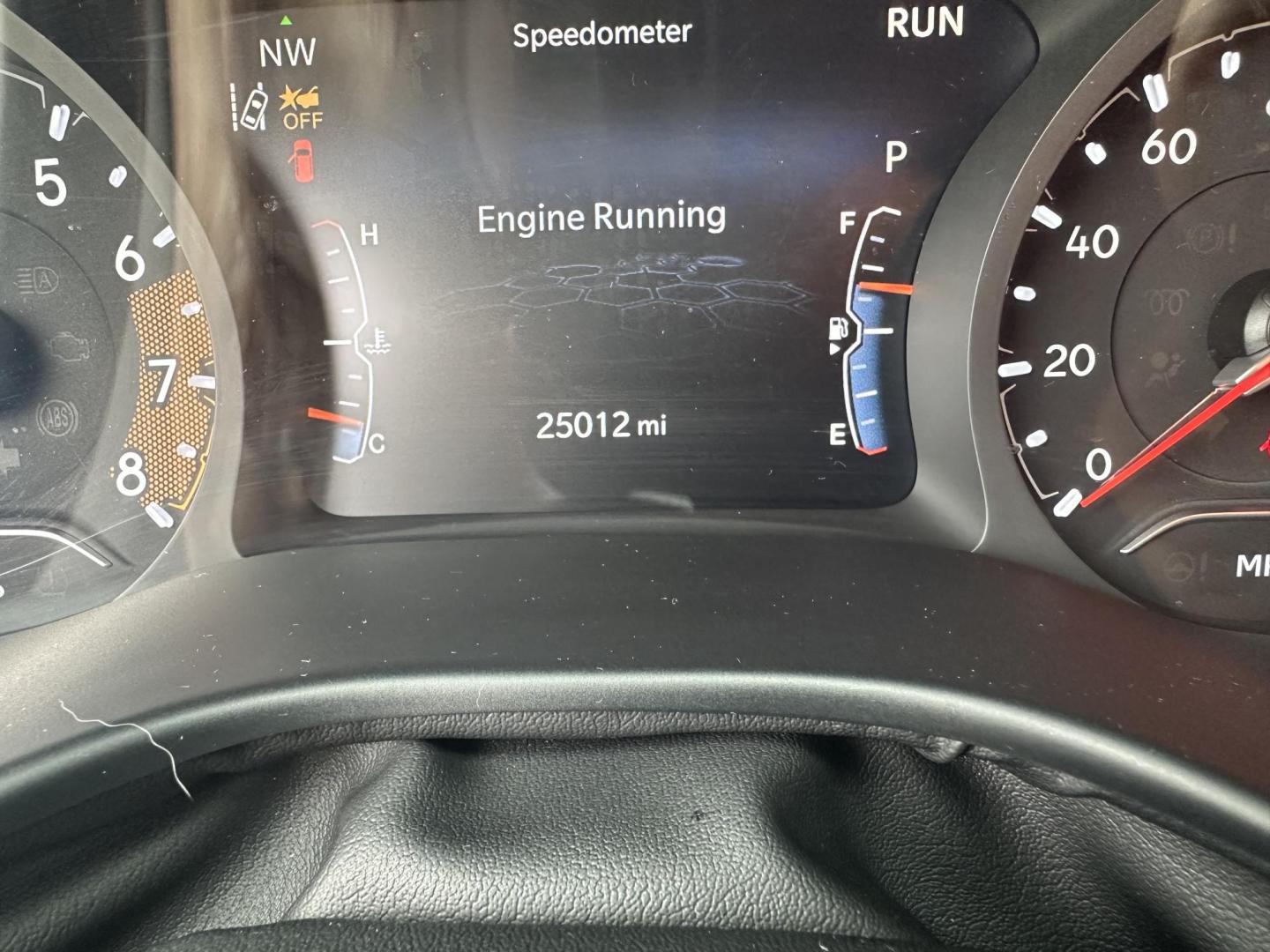 2022 Gray Jeep Compass Limited 4WD (3C4NJDCB5NT) with an 2.4L L4 DOHC 16V engine, CVT transmission, located at 8464 Route 219, Brockway, PA, 15824, (814) 265-1330, 41.226871, -78.780518 - Low miles on this very clean 2022 Jeep Compass Limited and very nicely equipped with leather interior, pwr/heated front seats, factory wheels, air condition, and much more. Serviced, remaining factory warranty, and priced to sell. - Photo#4