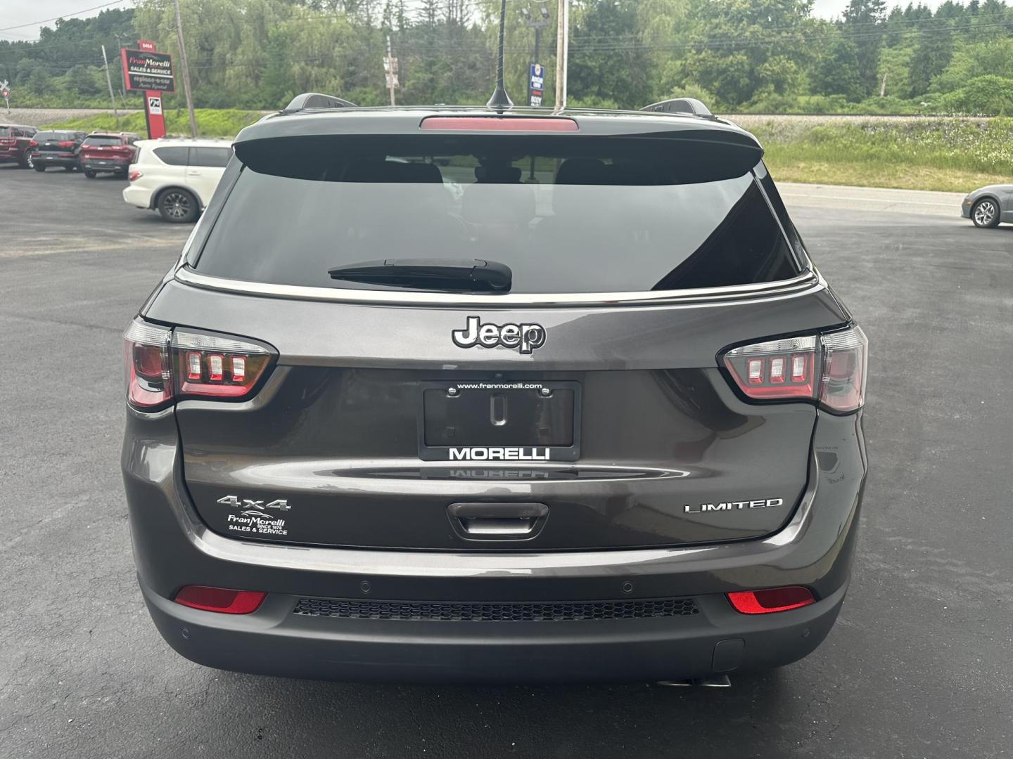 2022 Gray Jeep Compass Limited 4WD (3C4NJDCB5NT) with an 2.4L L4 DOHC 16V engine, CVT transmission, located at 8464 Route 219, Brockway, PA, 15824, (814) 265-1330, 41.226871, -78.780518 - Low miles on this very clean 2022 Jeep Compass Limited and very nicely equipped with leather interior, pwr/heated front seats, factory wheels, air condition, and much more. Serviced, remaining factory warranty, and priced to sell. - Photo#11