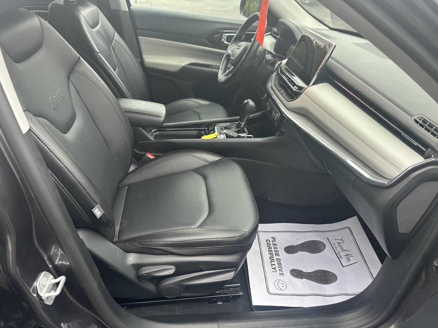 2022 Gray Jeep Compass Limited 4WD (3C4NJDCB5NT) with an 2.4L L4 DOHC 16V engine, CVT transmission, located at 8464 Route 219, Brockway, PA, 15824, (814) 265-1330, 41.226871, -78.780518 - Low miles on this very clean 2022 Jeep Compass Limited and very nicely equipped with leather interior, pwr/heated front seats, factory wheels, air condition, and much more. Serviced, remaining factory warranty, and priced to sell. - Photo#18