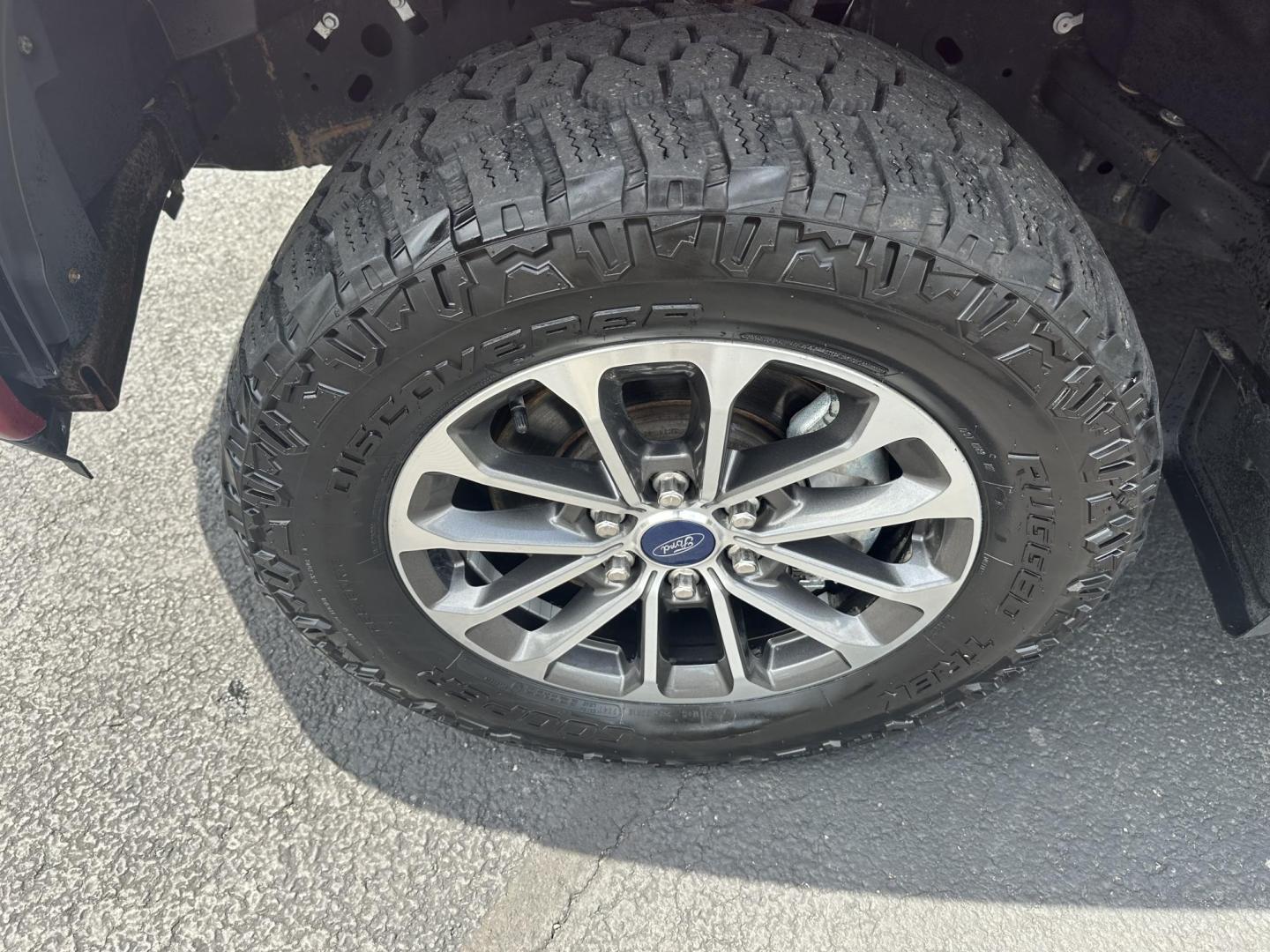 2019 Red Ford F-150 Lariat SuperCrew 5.5-ft. Bed 4WD (1FTEW1E57KF) with an 5.0L V8 OHV 32V engine, 6A transmission, located at 8464 Route 219, Brockway, PA, 15824, (814) 265-1330, 41.226871, -78.780518 - Sharp looking 2019 Ford F150 Crew Cab Lariat 4wd with 5.0/V8 engine, leather interior with cool/heated/pwr front seats, navigation, sunroof, air condition, bed cover, factory hitch and so much more. This truck will be serviced for delivery and comes with a warranty. - Photo#1