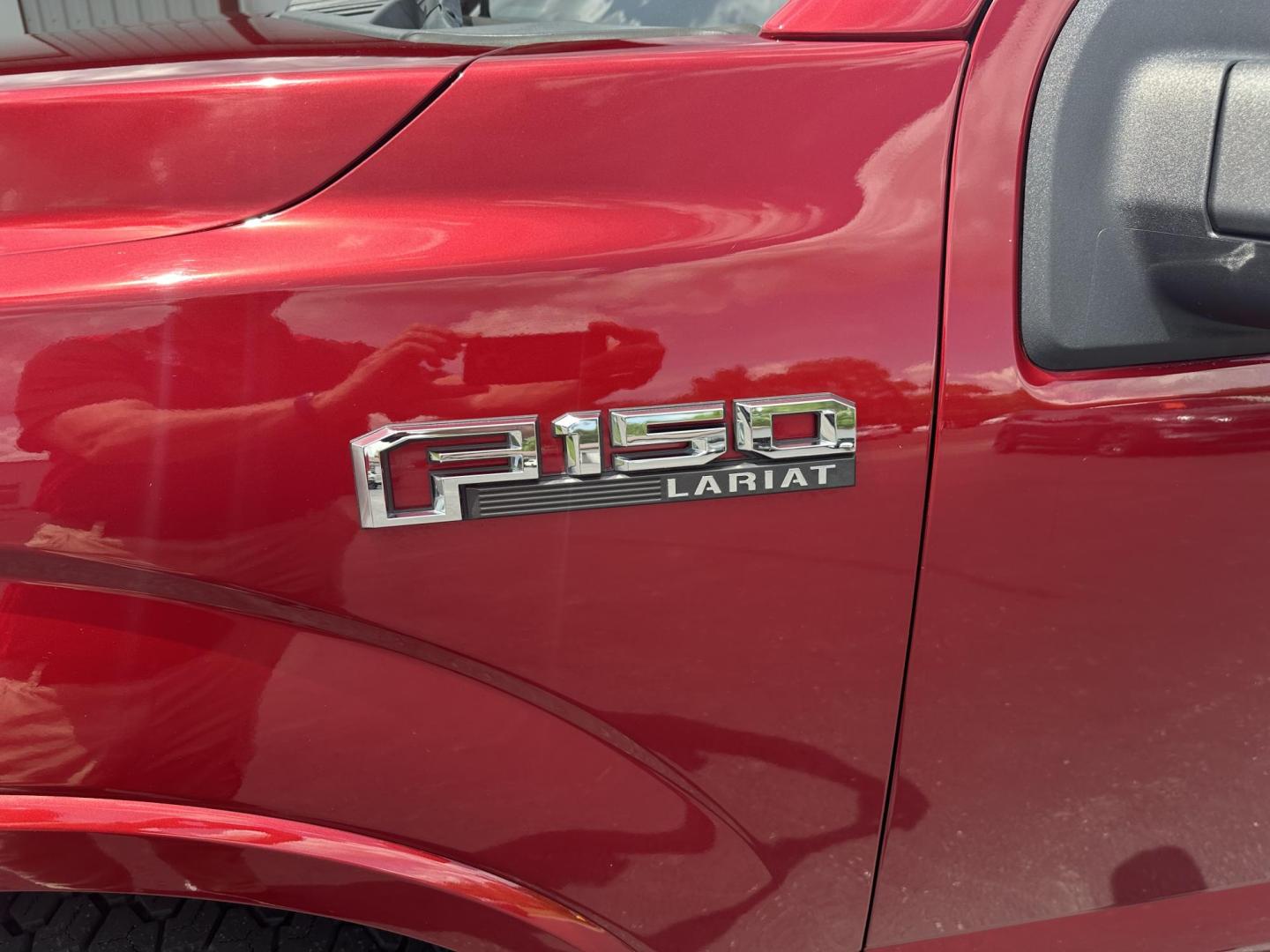 2019 Red Ford F-150 Lariat SuperCrew 5.5-ft. Bed 4WD (1FTEW1E57KF) with an 5.0L V8 OHV 32V engine, 6A transmission, located at 8464 Route 219, Brockway, PA, 15824, (814) 265-1330, 41.226871, -78.780518 - Sharp looking 2019 Ford F150 Crew Cab Lariat 4wd with 5.0/V8 engine, leather interior with cool/heated/pwr front seats, navigation, sunroof, air condition, bed cover, factory hitch and so much more. This truck will be serviced for delivery and comes with a warranty. - Photo#2
