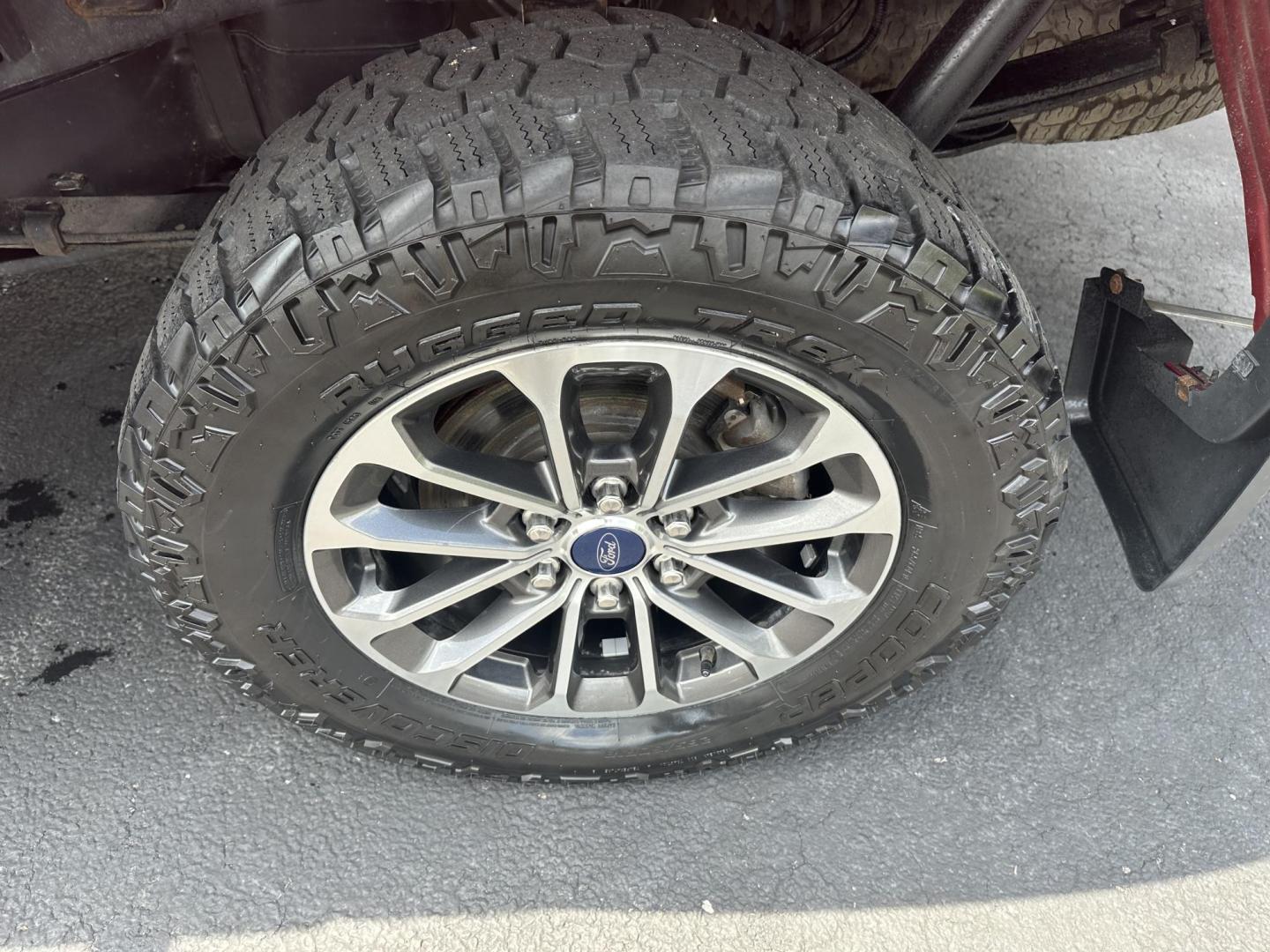 2019 Red Ford F-150 Lariat SuperCrew 5.5-ft. Bed 4WD (1FTEW1E57KF) with an 5.0L V8 OHV 32V engine, 6A transmission, located at 8464 Route 219, Brockway, PA, 15824, (814) 265-1330, 41.226871, -78.780518 - Sharp looking 2019 Ford F150 Crew Cab Lariat 4wd with 5.0/V8 engine, leather interior with cool/heated/pwr front seats, navigation, sunroof, air condition, bed cover, factory hitch and so much more. This truck will be serviced for delivery and comes with a warranty. - Photo#12