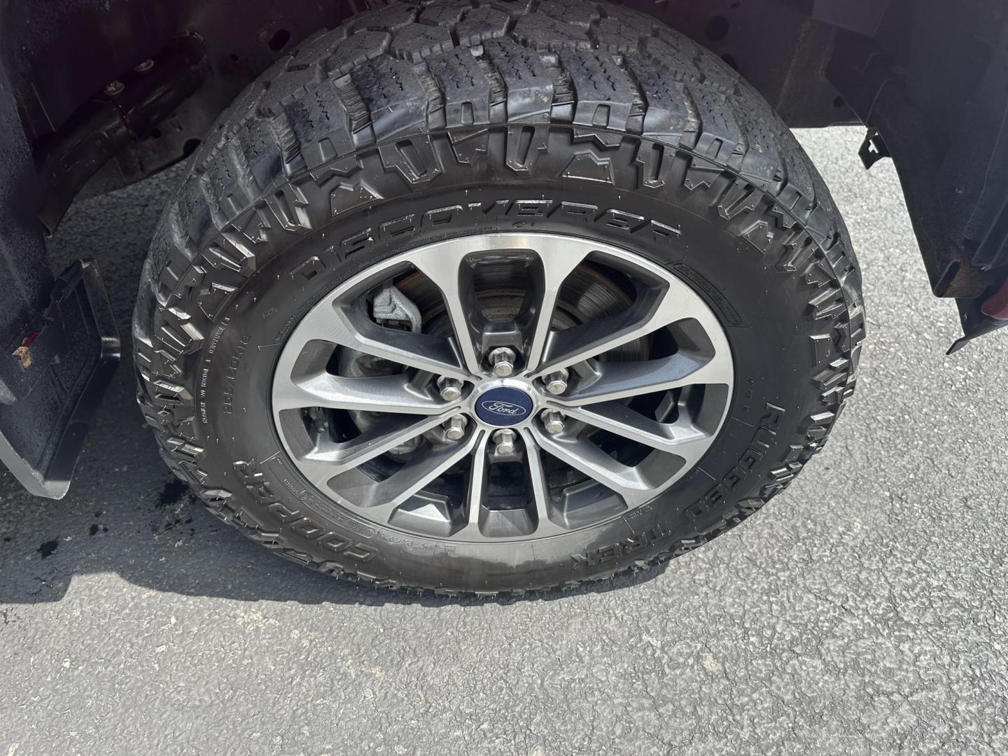 2019 Red Ford F-150 Lariat SuperCrew 5.5-ft. Bed 4WD (1FTEW1E57KF) with an 5.0L V8 OHV 32V engine, 6A transmission, located at 8464 Route 219, Brockway, PA, 15824, (814) 265-1330, 41.226871, -78.780518 - Sharp looking 2019 Ford F150 Crew Cab Lariat 4wd with 5.0/V8 engine, leather interior with cool/heated/pwr front seats, navigation, sunroof, air condition, bed cover, factory hitch and so much more. This truck will be serviced for delivery and comes with a warranty. - Photo#20