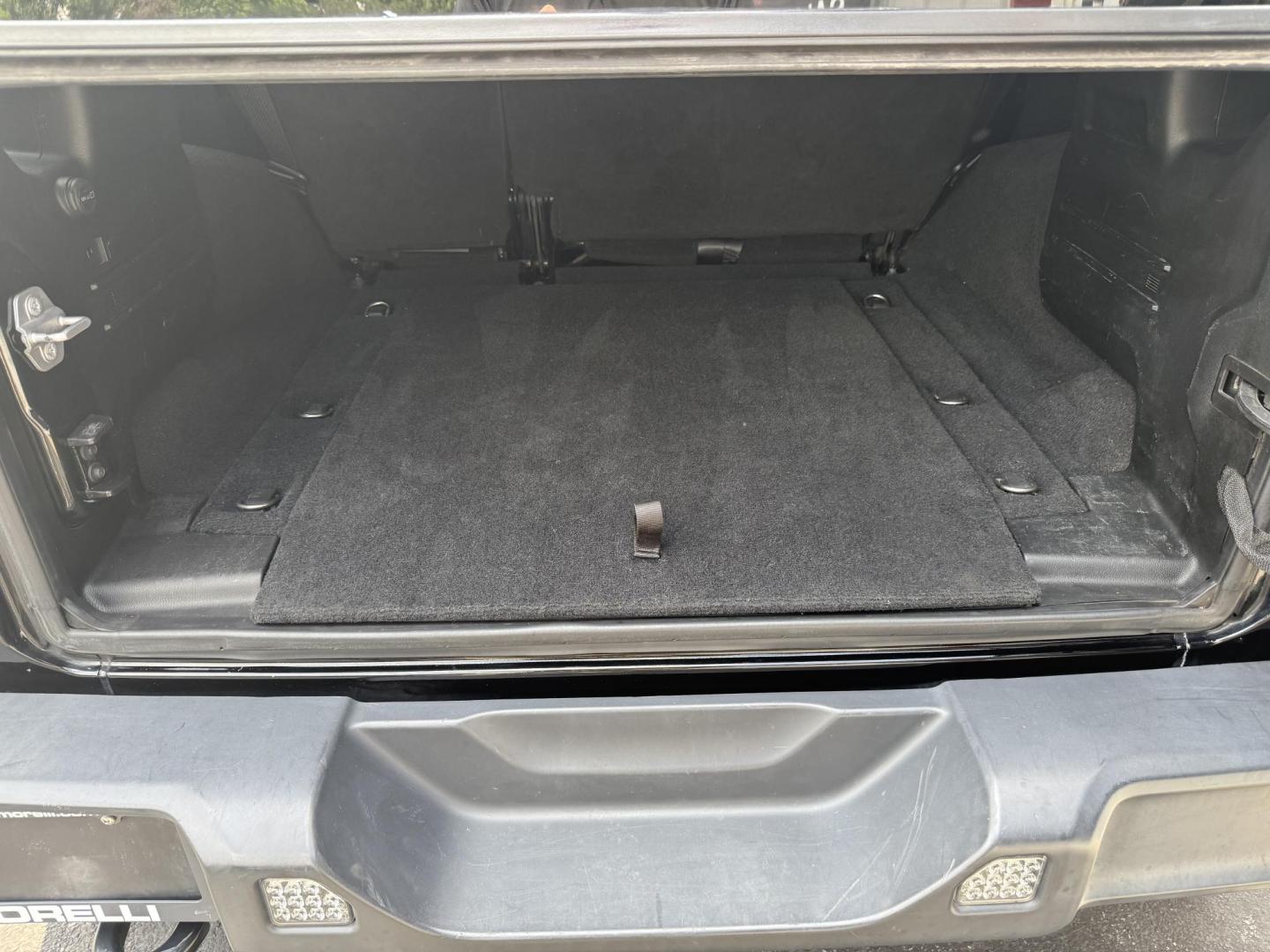 2018 Black Jeep Wrangler JK Unlimited Sahara (1C4HJXEG6JW) with an 3.6L V6 DOHC 24V FFV engine, 6A transmission, located at 8464 Route 219, Brockway, PA, 15824, (814) 265-1330, 41.226871, -78.780518 - Sharp looking pre owned 2018 Jeep Wrangler Unlimited Sahara 4wd with v6 engine, air condition, power windows and locks, hard top, lift, and much much more. Serviced and ready to retail. - Photo#12