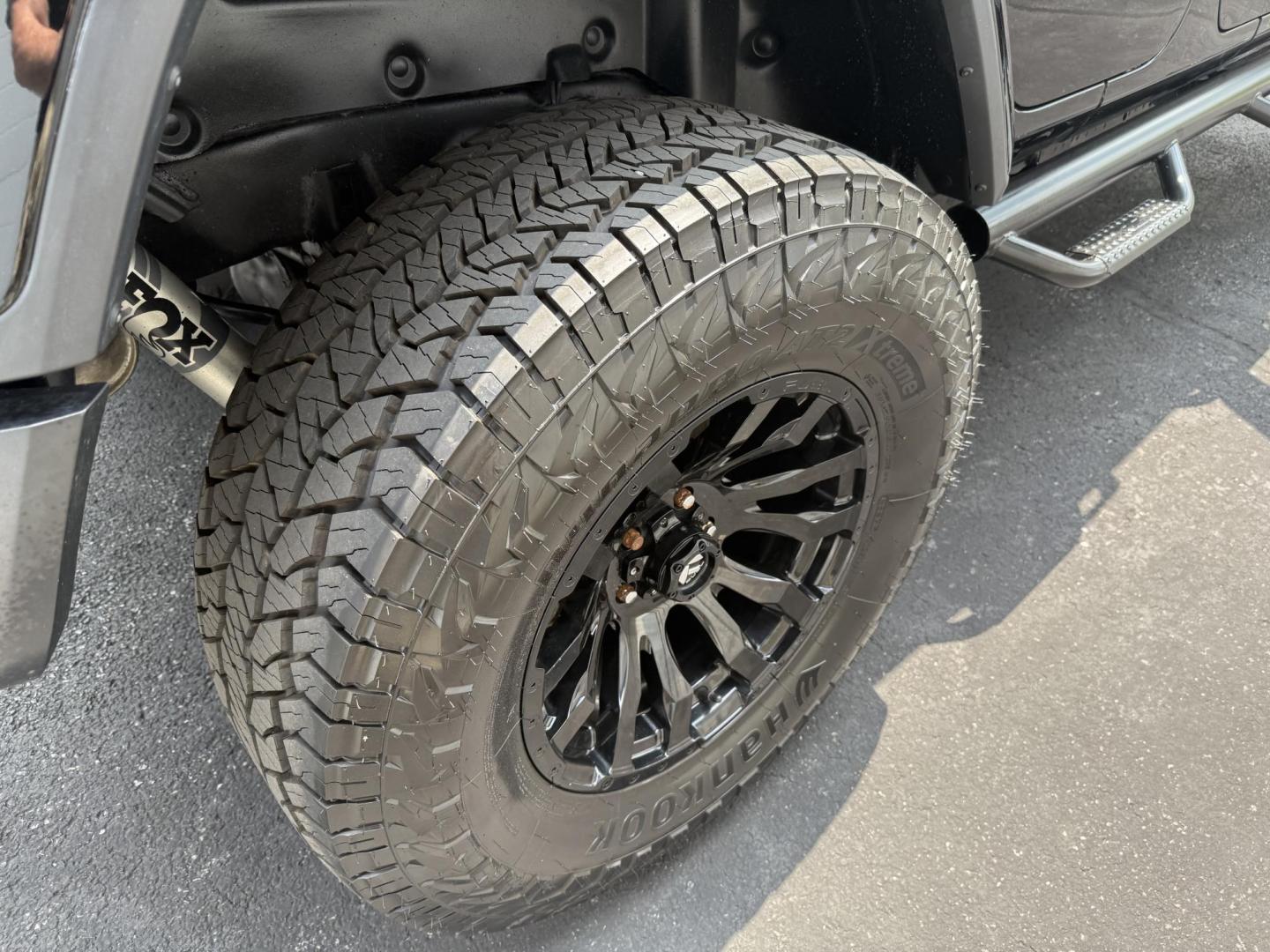 2018 Black Jeep Wrangler JK Unlimited Sahara (1C4HJXEG6JW) with an 3.6L V6 DOHC 24V FFV engine, 6A transmission, located at 8464 Route 219, Brockway, PA, 15824, (814) 265-1330, 41.226871, -78.780518 - Sharp looking pre owned 2018 Jeep Wrangler Unlimited Sahara 4wd with v6 engine, air condition, power windows and locks, hard top, lift, and much much more. Serviced and ready to retail. - Photo#13