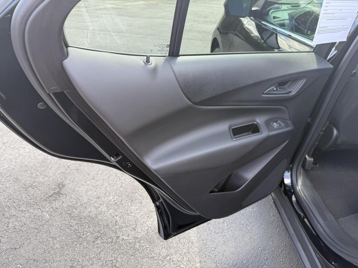 2022 Black Chevrolet Equinox LT AWD (3GNAXUEV9NL) with an 1.5L L4 DOHC 16V TURBO engine, 6A transmission, located at 8464 Route 219, Brockway, PA, 15824, (814) 265-1330, 41.226871, -78.780518 - Good looking 1-owner well equipped and low miles. This 2022 Chev Equinox LT AWD has cloth interior with power/heated front seats, pano-roof, big screen radio with back up camera, air condition, power windows and locks, and factory alloy wheels. Serviced and comes with remaining factory warranty. - Photo#8
