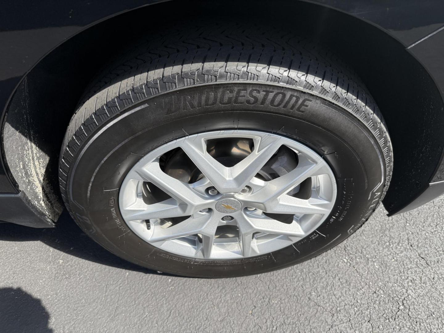 2022 Black Chevrolet Equinox LT AWD (3GNAXUEV9NL) with an 1.5L L4 DOHC 16V TURBO engine, 6A transmission, located at 8464 Route 219, Brockway, PA, 15824, (814) 265-1330, 41.226871, -78.780518 - Good looking 1-owner well equipped and low miles. This 2022 Chev Equinox LT AWD has cloth interior with power/heated front seats, pano-roof, big screen radio with back up camera, air condition, power windows and locks, and factory alloy wheels. Serviced and comes with remaining factory warranty. - Photo#18