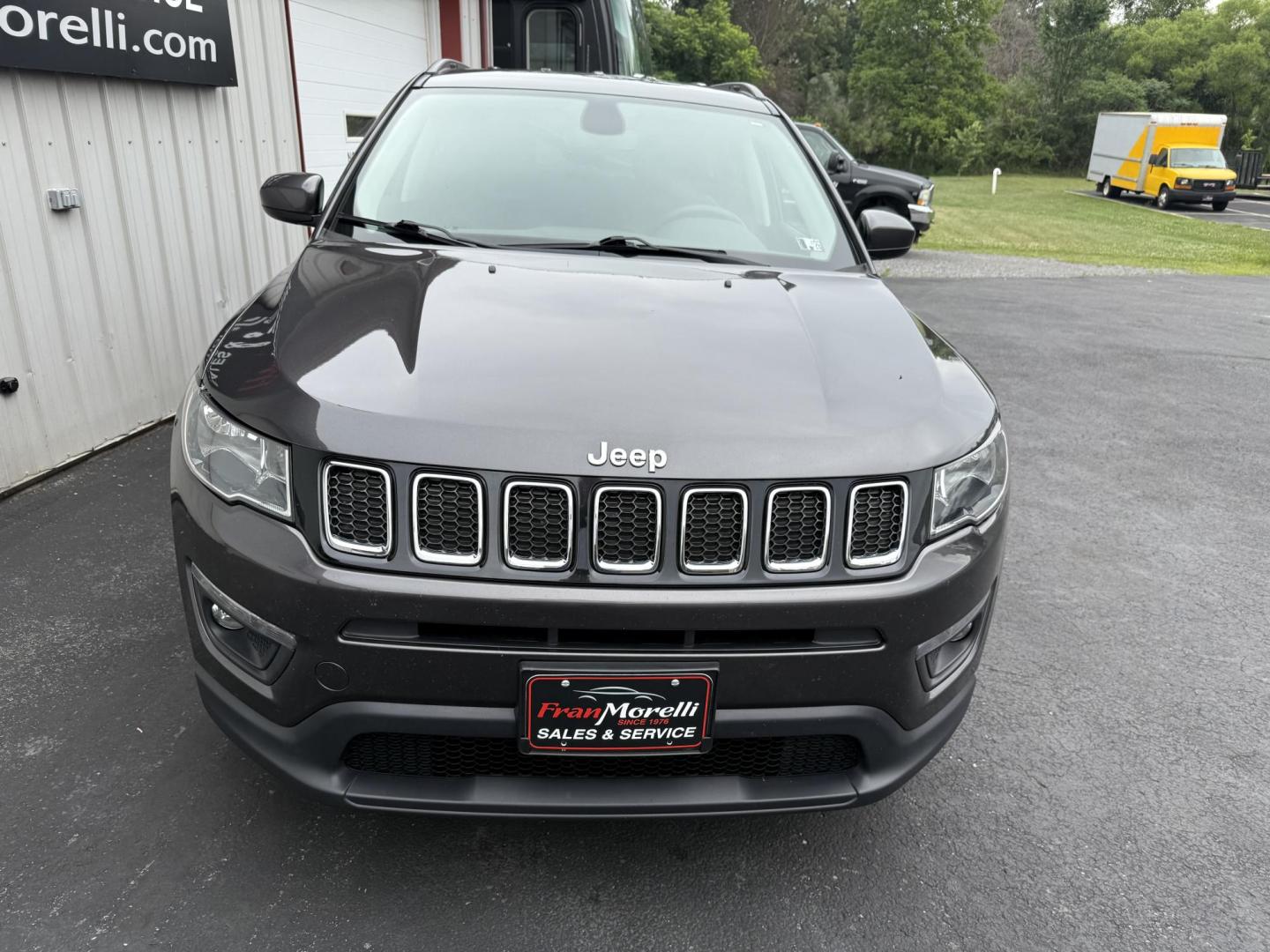 2018 Gray Jeep Compass Sport 4WD (3C4NJDBB4JT) with an 2.4L L4 DOHC 16V engine, located at 8464 Route 219, Brockway, PA, 15824, (814) 265-1330, 41.226871, -78.780518 - Good looking pre owned 2018 Jeep Compass Latitude 4wd with 4 cylinder engine...air condition, power windows and locks, power seat, factory alloy wheels and much more. Serviced up and ready to go. Great price, hurry in this won't last long. - Photo#21