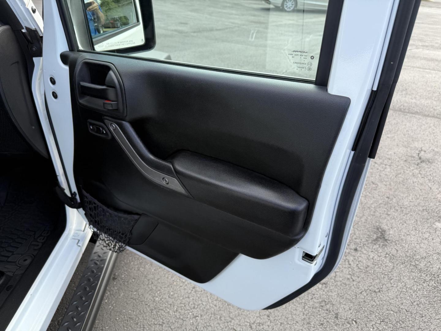 2017 White Jeep Wrangler Unlimited Sport 4WD (1C4BJWDG5HL) with an 3.6L V6 DOHC 24V FFV engine, located at 8464 Route 219, Brockway, PA, 15824, (814) 265-1330, 41.226871, -78.780518 - FRESH ARRIVAL...2017 Jeep Wrangler Unlimited Sport 4wd with V6, automatic , air condition, power windows and locks, hard top, factory alloy wheels and only 80000 miles. - Photo#14