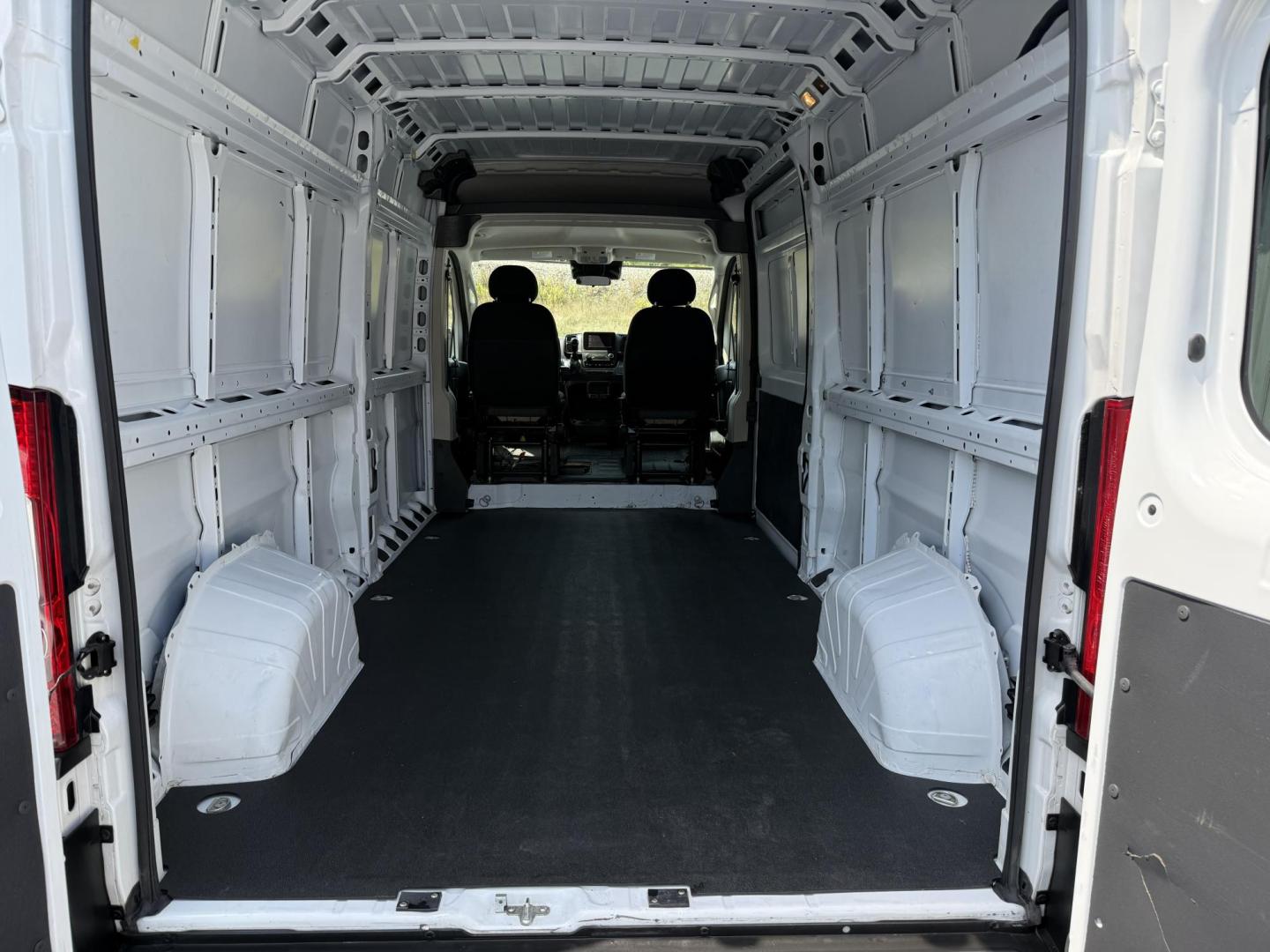 2022 White RAM Promaster 2500 High Roof 159-in. WB (3C6LRVDG0NE) with an 3.6L V6 engine, 6A transmission, located at 8464 Route 219, Brockway, PA, 15824, (814) 265-1330, 41.226871, -78.780518 - Must see 2022 Ram 2500 High-top Cargo van in very nice shape and well taken care of. This Ram van comes with air condition, power windows and locks, and much more. Only 46000 miles and comes serviced up for delivery. - Photo#9