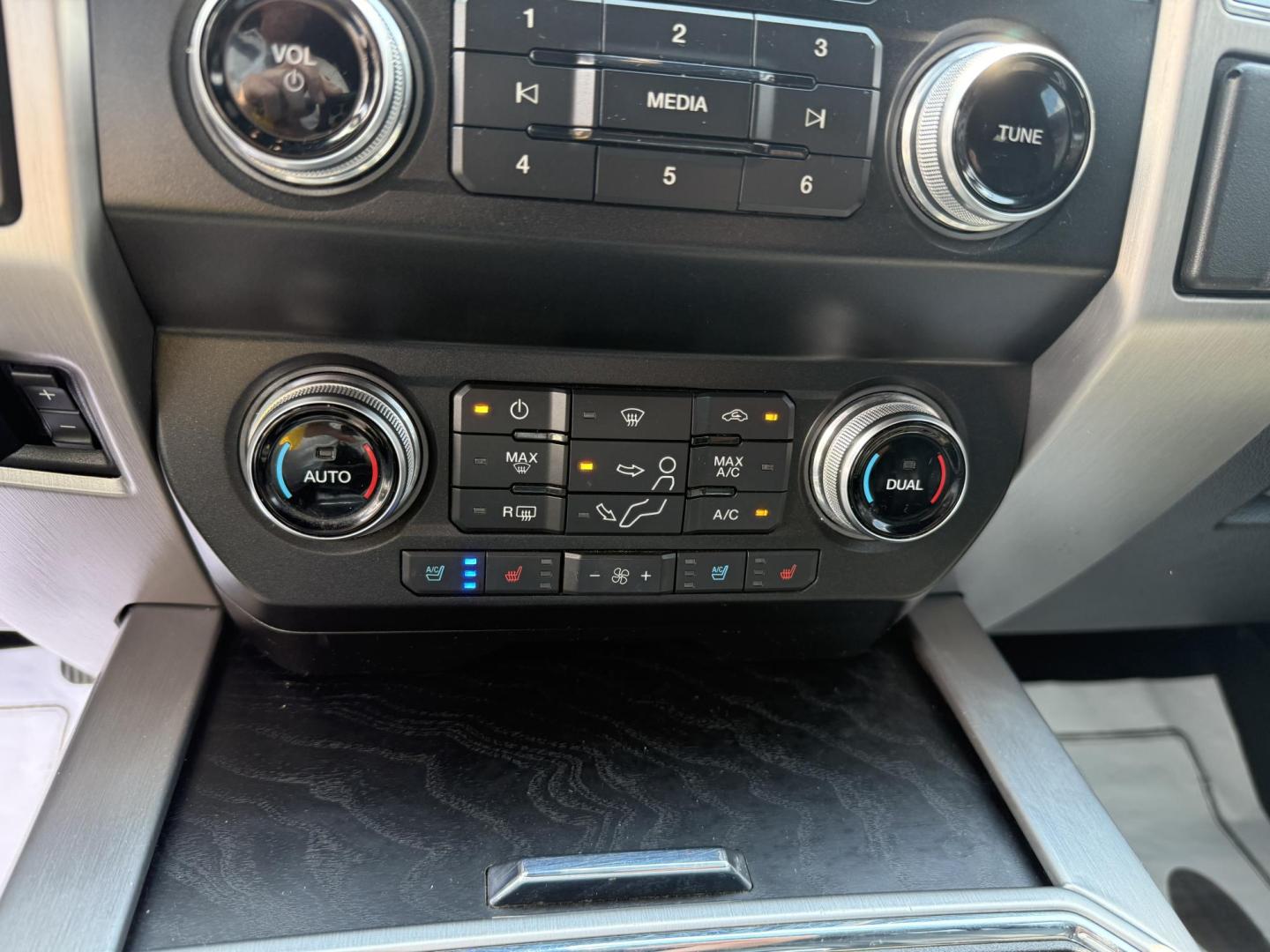 2019 Gray Ford F-350 SD King Ranch Crew Cab 4WD (1FT8W3BT6KE) with an 6.7L V8 OHV 16V DIESEL engine, 6A transmission, located at 8464 Route 219, Brockway, PA, 15824, (814) 265-1330, 41.226871, -78.780518 - Local truck in nice condition and well equipped...Hurry in this is a hard to find truck! 2019 Ford F350 Crew Cab Platinum package with 4wheel drive, leather interior with power/heated seats, diesel, and much more. ONLY 67000 miles. - Photo#7