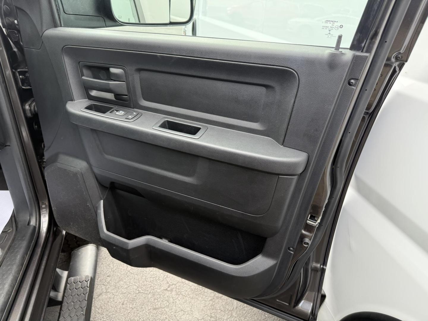2016 Charcoal RAM 2500 Tradesman Crew Cab SWB 4WD (3C6UR5CJ9GG) with an 6.4L V8 engine, 6A transmission, located at 8464 Route 219, Brockway, PA, 15824, (814) 265-1330, 41.226871, -78.780518 - Nice solid, well taken care of 2016 Ram 2500 Crew cab 4wd with Hemi motor, air condition, power equipment, factory hitch, and much more. This Ram will be serviced up for delivery! - Photo#18