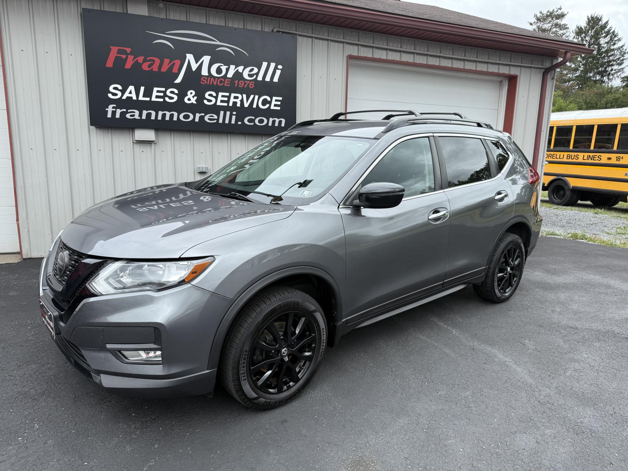 photo of 2018 Nissan Rogue SV AWD