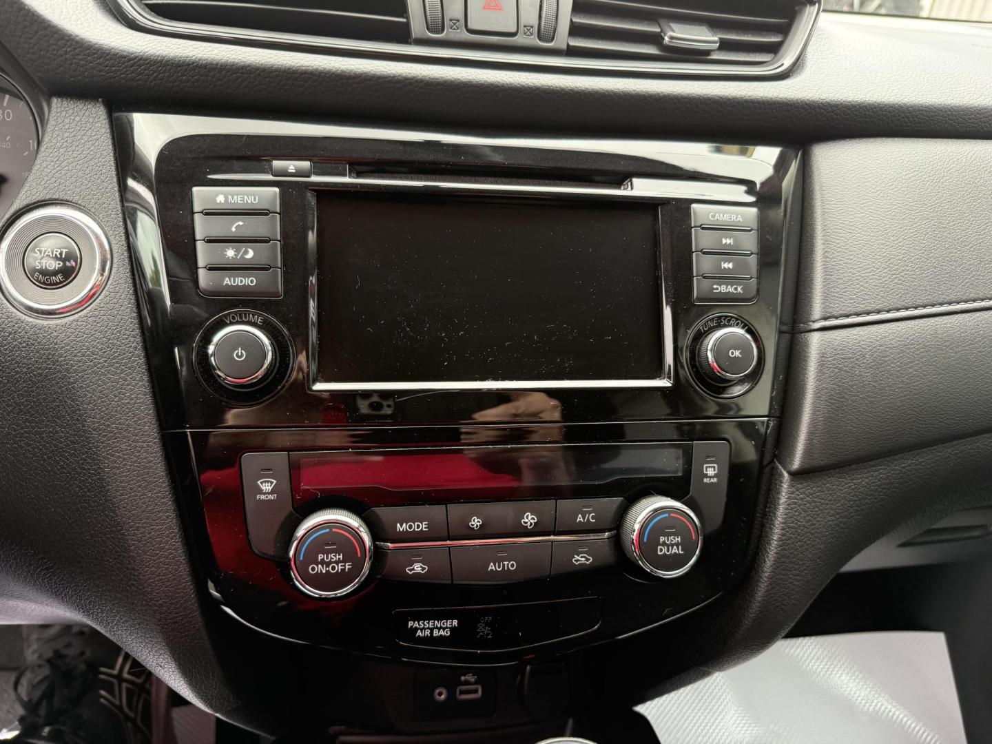 2018 Gray Nissan Rogue SV AWD (5N1AT2MV8JC) with an 2.5L L4 DOHC 16V engine, CVT transmission, located at 8464 Route 219, Brockway, PA, 15824, (814) 265-1330, 41.226871, -78.780518 - Fresh arrival...2018 Nissan Rogue SV AWD with cloth interior, power seat, factory alloy wheels, air condition, power windows and locks and much more. ONLY 75000 miles on this Nissan suv. Serviced up and ready for YOU! - Photo#5