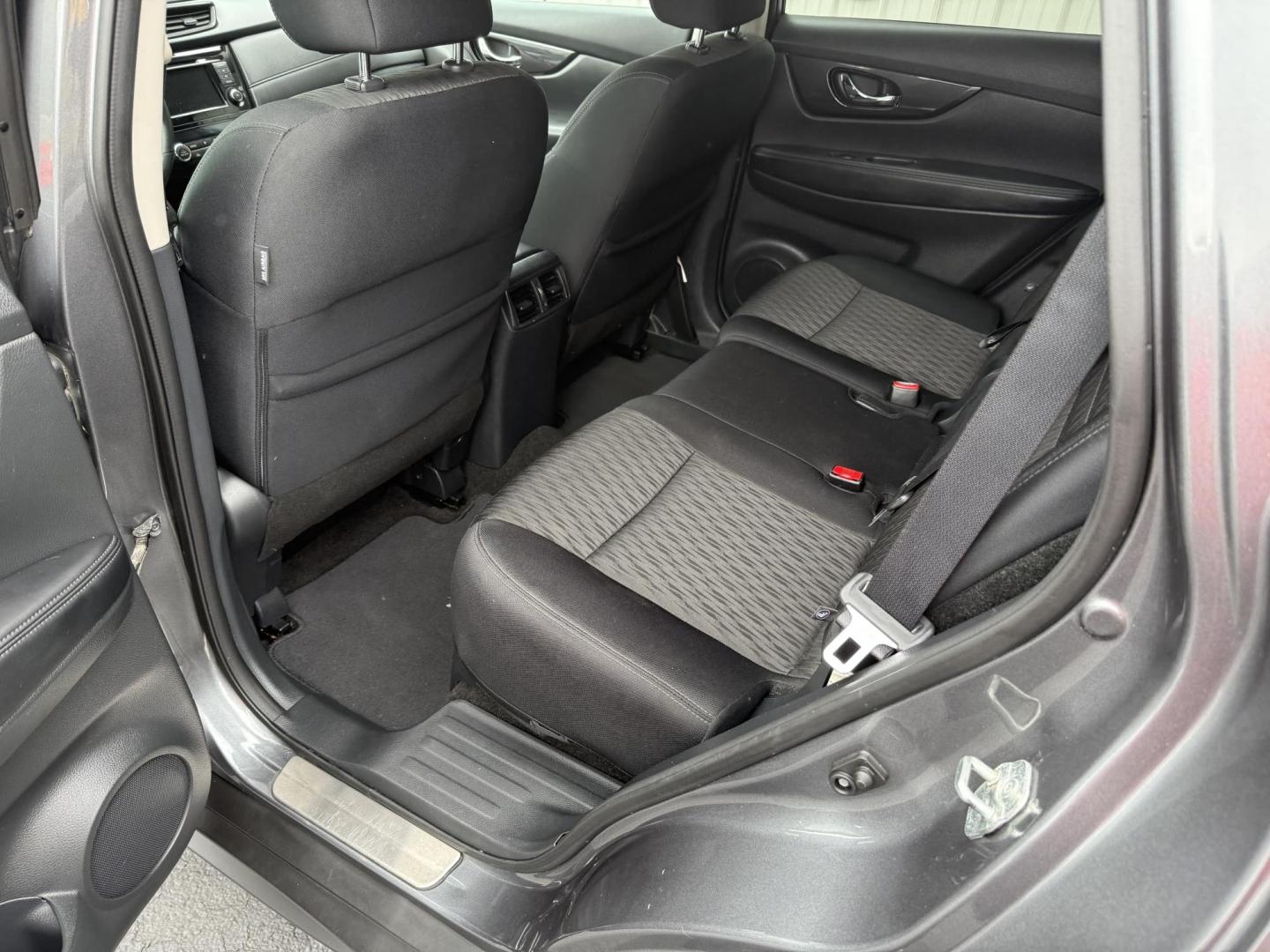 2018 Gray Nissan Rogue SV AWD (5N1AT2MV8JC) with an 2.5L L4 DOHC 16V engine, CVT transmission, located at 8464 Route 219, Brockway, PA, 15824, (814) 265-1330, 41.226871, -78.780518 - Fresh arrival...2018 Nissan Rogue SV AWD with cloth interior, power seat, factory alloy wheels, air condition, power windows and locks and much more. ONLY 75000 miles on this Nissan suv. Serviced up and ready for YOU! - Photo#7