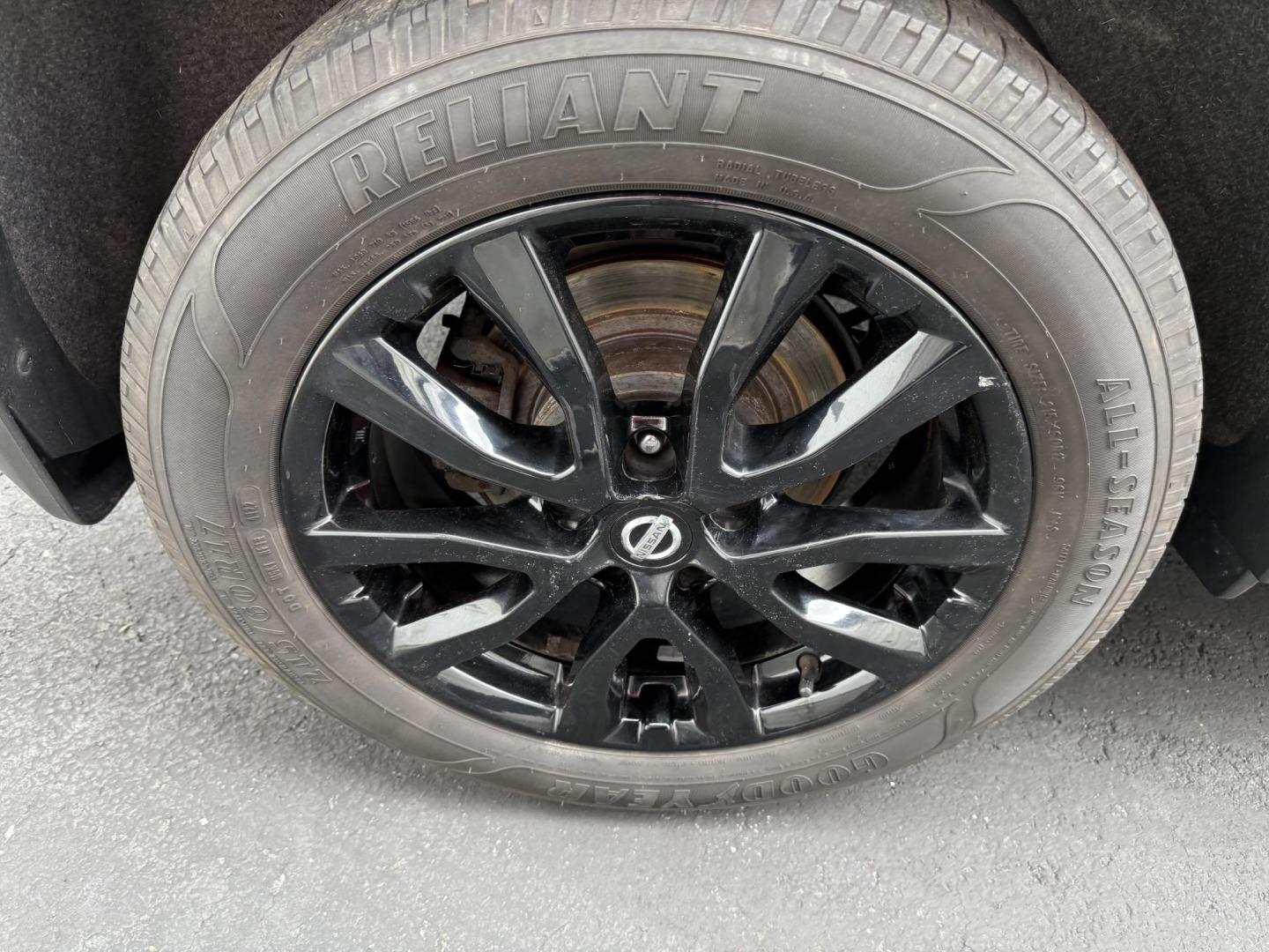 2018 Gray Nissan Rogue SV AWD (5N1AT2MV8JC) with an 2.5L L4 DOHC 16V engine, CVT transmission, located at 8464 Route 219, Brockway, PA, 15824, (814) 265-1330, 41.226871, -78.780518 - Fresh arrival...2018 Nissan Rogue SV AWD with cloth interior, power seat, factory alloy wheels, air condition, power windows and locks and much more. ONLY 75000 miles on this Nissan suv. Serviced up and ready for YOU! - Photo#13