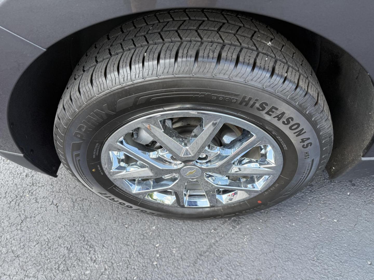 2022 Gray Chevrolet Equinox LT AWD (3GNAXUEV8NS) with an 1.5L L4 DOHC 16V TURBO engine, 6A transmission, located at 8464 Route 219, Brockway, PA, 15824, (814) 265-1330, 41.226871, -78.780518 - Clean, well taken care of 2022 Chev Equinox LT AWD with cloth interior, power/heated front seats, air condition, power windows and locks, factory wheels and ONLY 38000 miles. - Photo#1