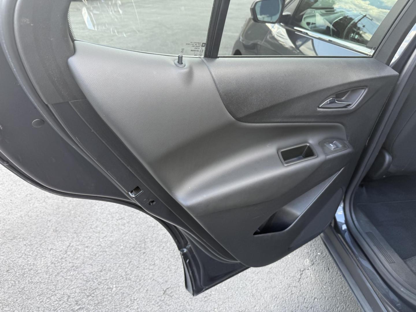 2022 Gray Chevrolet Equinox LT AWD (3GNAXUEV8NS) with an 1.5L L4 DOHC 16V TURBO engine, 6A transmission, located at 8464 Route 219, Brockway, PA, 15824, (814) 265-1330, 41.226871, -78.780518 - Clean, well taken care of 2022 Chev Equinox LT AWD with cloth interior, power/heated front seats, air condition, power windows and locks, factory wheels and ONLY 38000 miles. - Photo#8