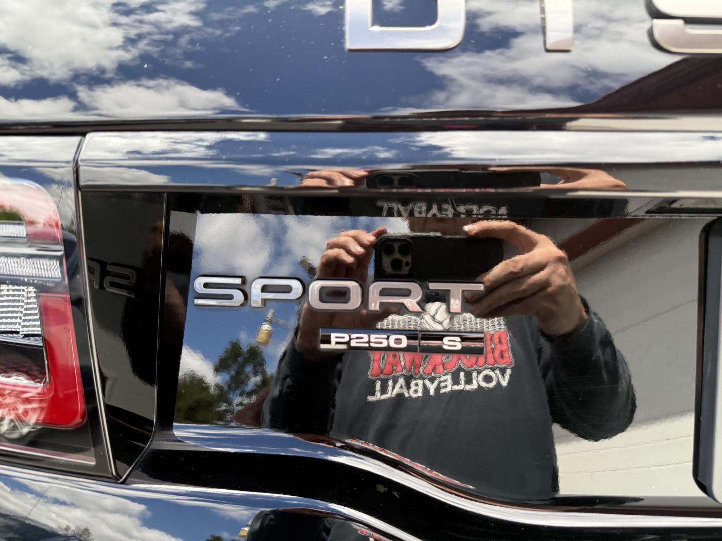 2020 Black Land Rover Discovery Sport R-Dynamic S (SALCT2FX1LH) with an 2.0L L4 DOHC 16V engine, 9A transmission, located at 8464 Route 219, Brockway, PA, 15824, (814) 265-1330, 41.226871, -78.780518 - Photo#9