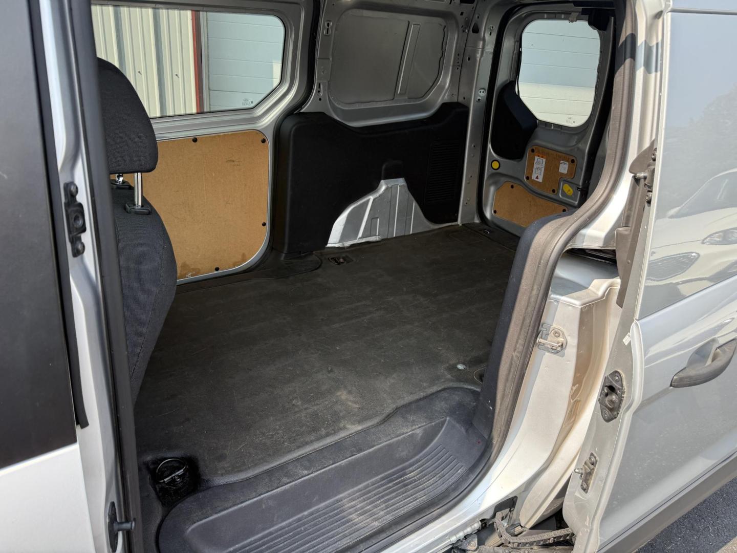 2015 Silver Ford Transit Connect XLT LWB (NM0LS7F71F1) with an 2.5L L4 DOHC 16V engine, 6-Speed Automatic transmission, located at 8464 Route 219, Brockway, PA, 15824, (814) 265-1330, 41.226871, -78.780518 - Fresh trade with lots of life left and low miles. This 2015 Ford Transit Connect van was locally traded in and serviced up. - Photo#5