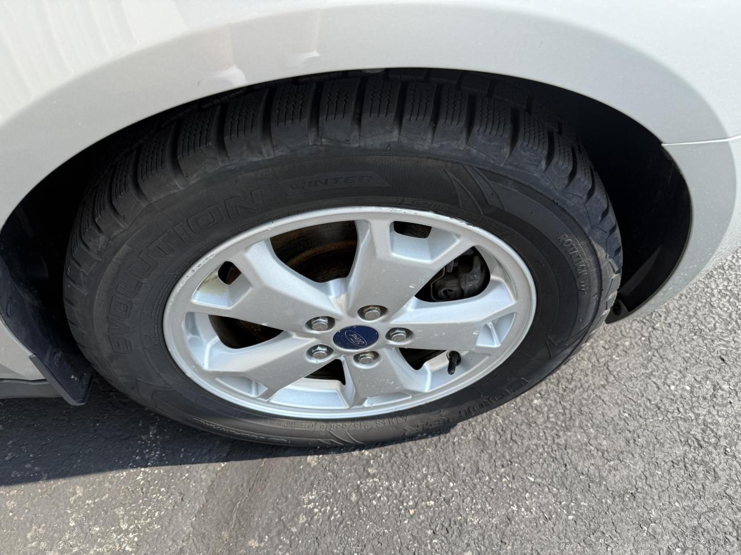 2015 Silver Ford Transit Connect XLT LWB (NM0LS7F71F1) with an 2.5L L4 DOHC 16V engine, 6-Speed Automatic transmission, located at 8464 Route 219, Brockway, PA, 15824, (814) 265-1330, 41.226871, -78.780518 - Fresh trade with lots of life left and low miles. This 2015 Ford Transit Connect van was locally traded in and serviced up. - Photo#13