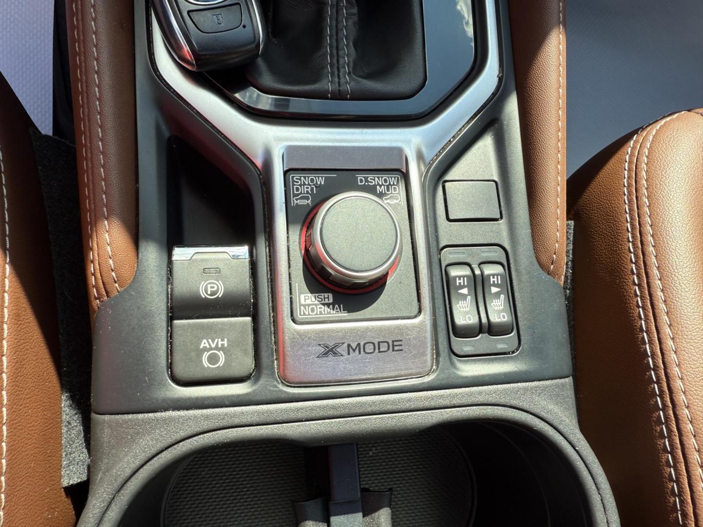 2019 Green Subaru Forester Touring (JF2SKAWC8KH) with an 2.5L H4 SOHC 16V engine, CVT transmission, located at 8464 Route 219, Brockway, PA, 15824, (814) 265-1330, 41.226871, -78.780518 - ONE SHARP LOCAL TRADE IN and in very nice condition. 2019 Subaru Forester Touring pkg with leather interior, power pano roof, navigation, pwr/heated front seats, and much more. This Subaru has only 48000 miles and is serviced up. - Photo#5