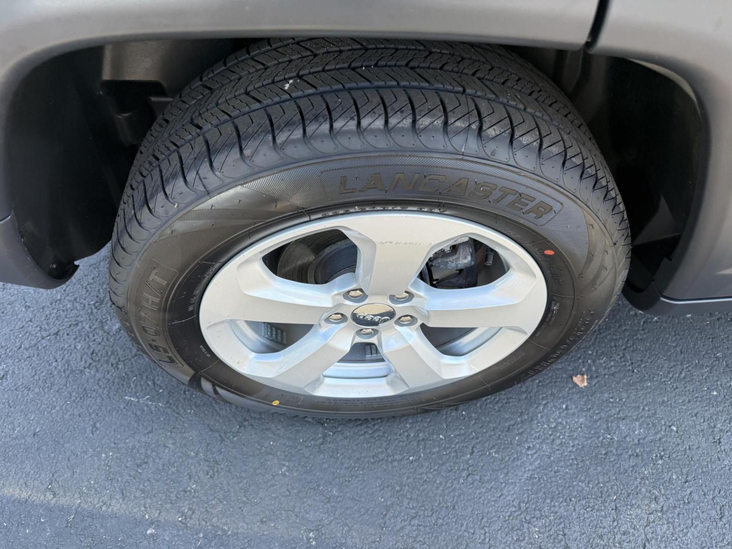 2019 Green Jeep Compass Sport 4WD (3C4NJDBB5KT) with an 2.4L L4 DOHC 16V engine, located at 8464 Route 219, Brockway, PA, 15824, (814) 265-1330, 41.226871, -78.780518 - Photo#15