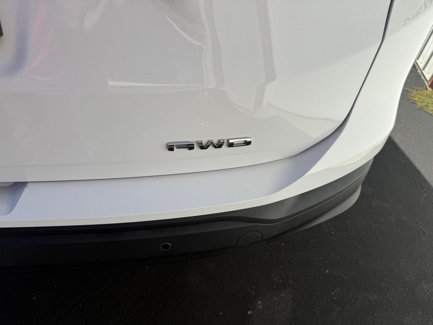 2023 White GMC Terrain SLE AWD (3GKALTEG7PL) with an 1.5L L4 DOHC 16V TURBO engine, 6A transmission, located at 8464 Route 219, Brockway, PA, 15824, (814) 265-1330, 41.226871, -78.780518 - Fresh arrival and in excellent shape...2023 GMC Terrain SLE AWD with 4 cylinder, air condition, power windows and locks, power/heated front seats, factory alloy wheels and only 50000 miles. Serviced up and new tires. Comes with remaining factory warranty. - Photo#12