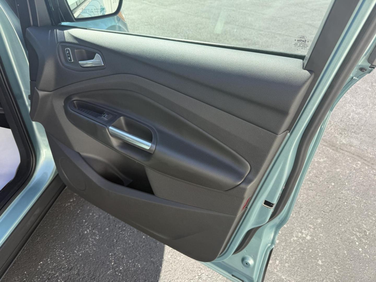 2013 Green Ford Escape Titanium 4WD (1FMCU9J93DU) with an 2.0L L4 DOHC 16V engine, 6-Speed Automatic transmission, located at 8464 Route 219, Brockway, PA, 15824, (814) 265-1330, 41.226871, -78.780518 - Local vehicle in very nice shape and has very low miles. This 2013 Ford Escape Titanium has cloth/leather trimed seating with pwr/heated front seats, big screen radio with back up camera, hitch and only 74900 miles. - Photo#17