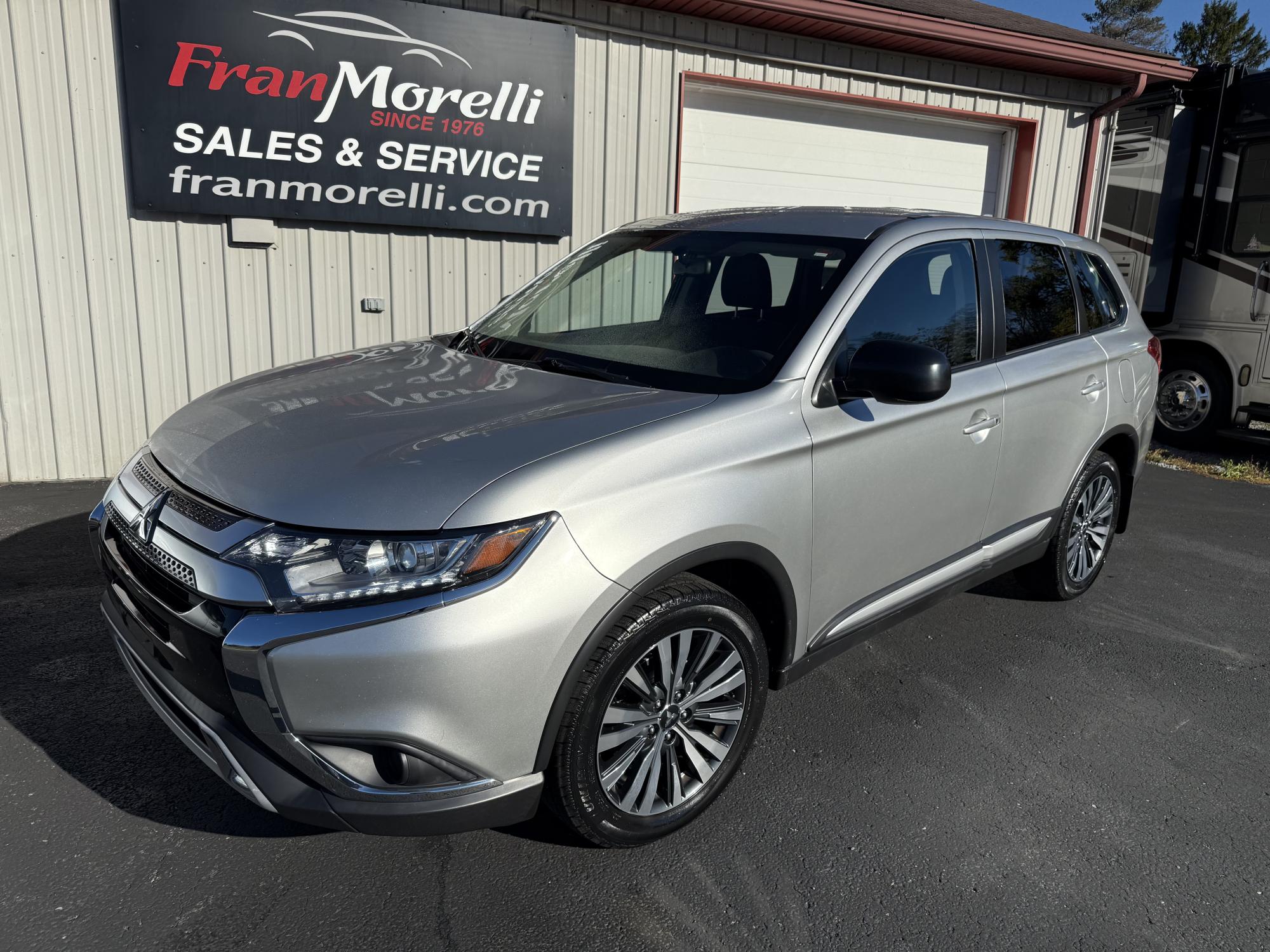 photo of 2020 Mitsubishi Outlander SEL AWD