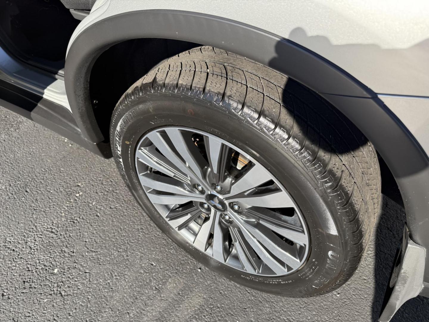 2020 Silver Mitsubishi Outlander SEL AWD (JA4AZ3A30LZ) with an 2.4L L4 DOHC 16V engine, CVT transmission, located at 8464 Route 219, Brockway, PA, 15824, (814) 265-1330, 41.226871, -78.780518 - clean, Well taken care of 2020 Mits Outlander SE AWD with 3rd row seating, air condition, power windows and locks, heated front seats, factory wheels and ONLY 63000 miles. Serviced and ready to go. - Photo#7