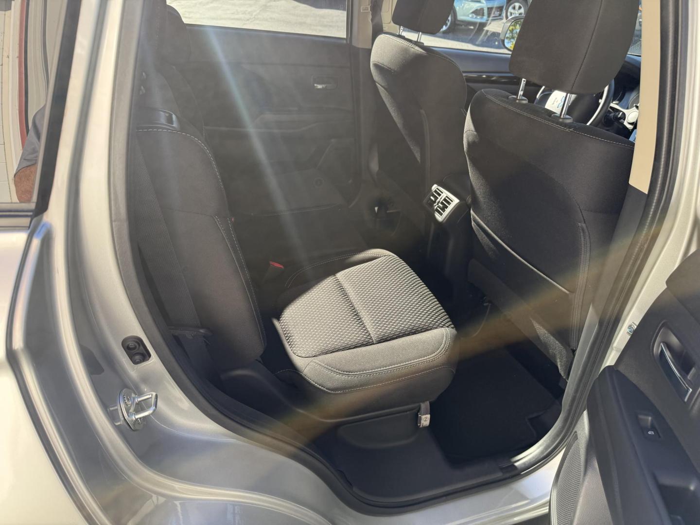 2020 Silver Mitsubishi Outlander SEL AWD (JA4AZ3A30LZ) with an 2.4L L4 DOHC 16V engine, CVT transmission, located at 8464 Route 219, Brockway, PA, 15824, (814) 265-1330, 41.226871, -78.780518 - clean, Well taken care of 2020 Mits Outlander SE AWD with 3rd row seating, air condition, power windows and locks, heated front seats, factory wheels and ONLY 63000 miles. Serviced and ready to go. - Photo#11