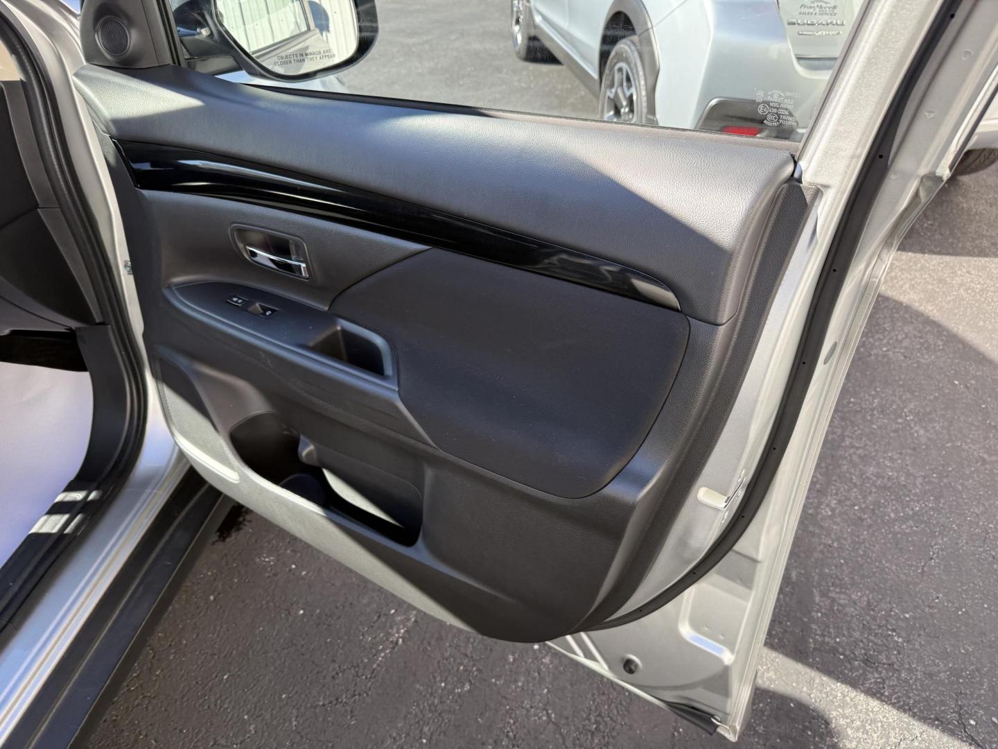 2020 Silver Mitsubishi Outlander SEL AWD (JA4AZ3A30LZ) with an 2.4L L4 DOHC 16V engine, CVT transmission, located at 8464 Route 219, Brockway, PA, 15824, (814) 265-1330, 41.226871, -78.780518 - clean, Well taken care of 2020 Mits Outlander SE AWD with 3rd row seating, air condition, power windows and locks, heated front seats, factory wheels and ONLY 63000 miles. Serviced and ready to go. - Photo#13